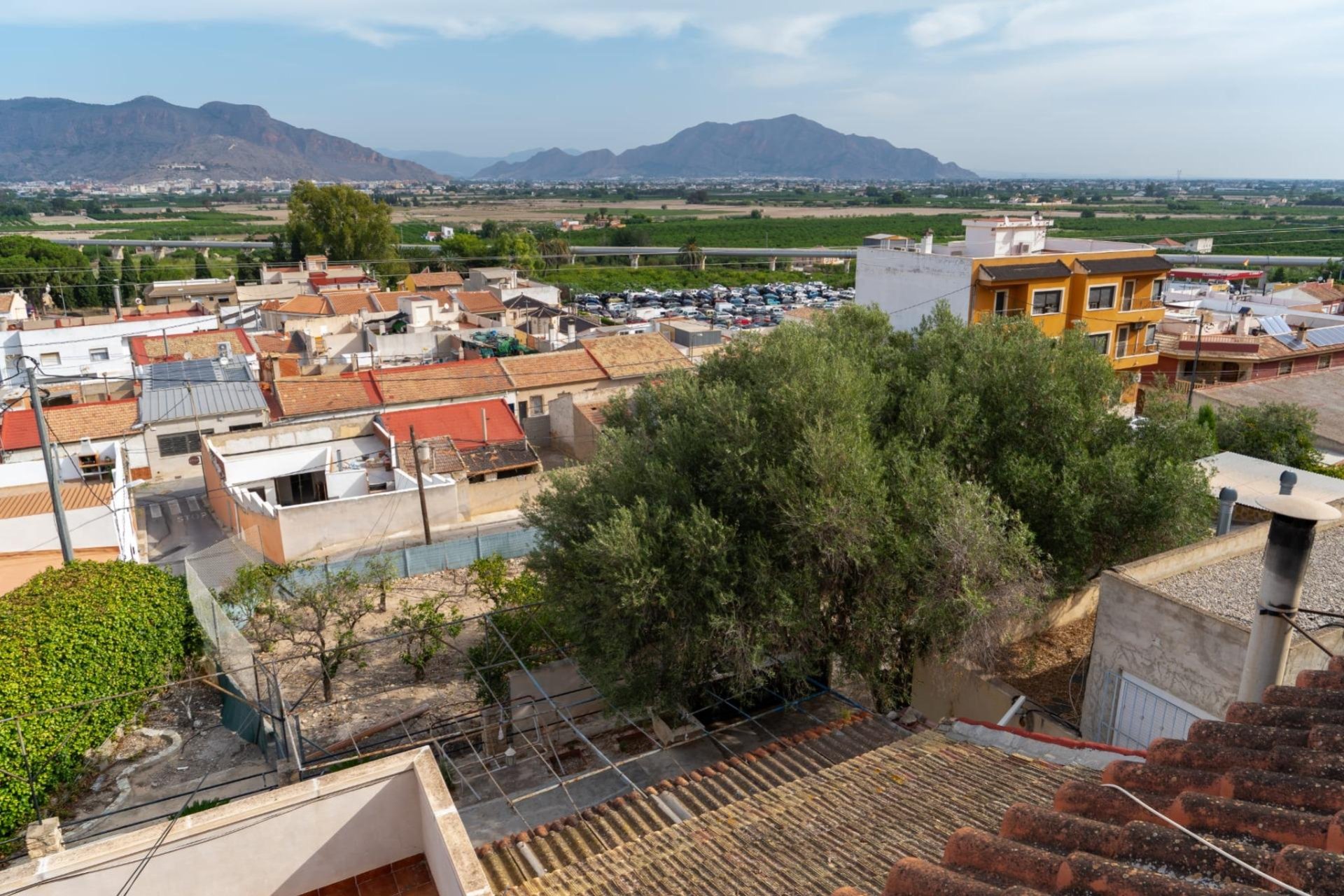 Reventa - Casa con terreno - Orihuela - Arneva