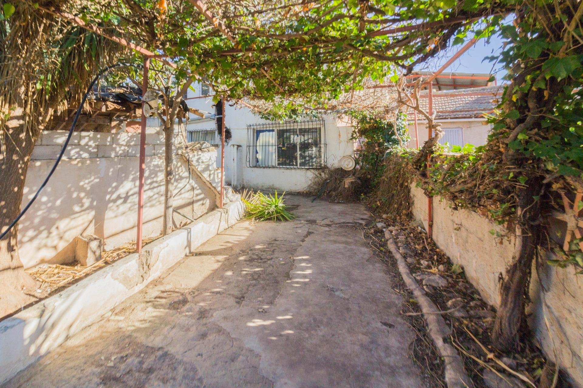 Reventa - Casa con terreno - Orihuela - La Murada-Los Vicentes