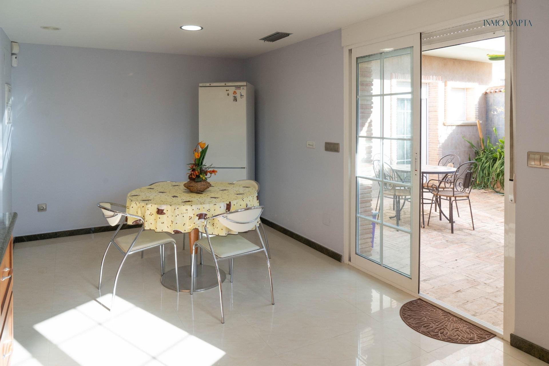 Reventa - Casa - Redován