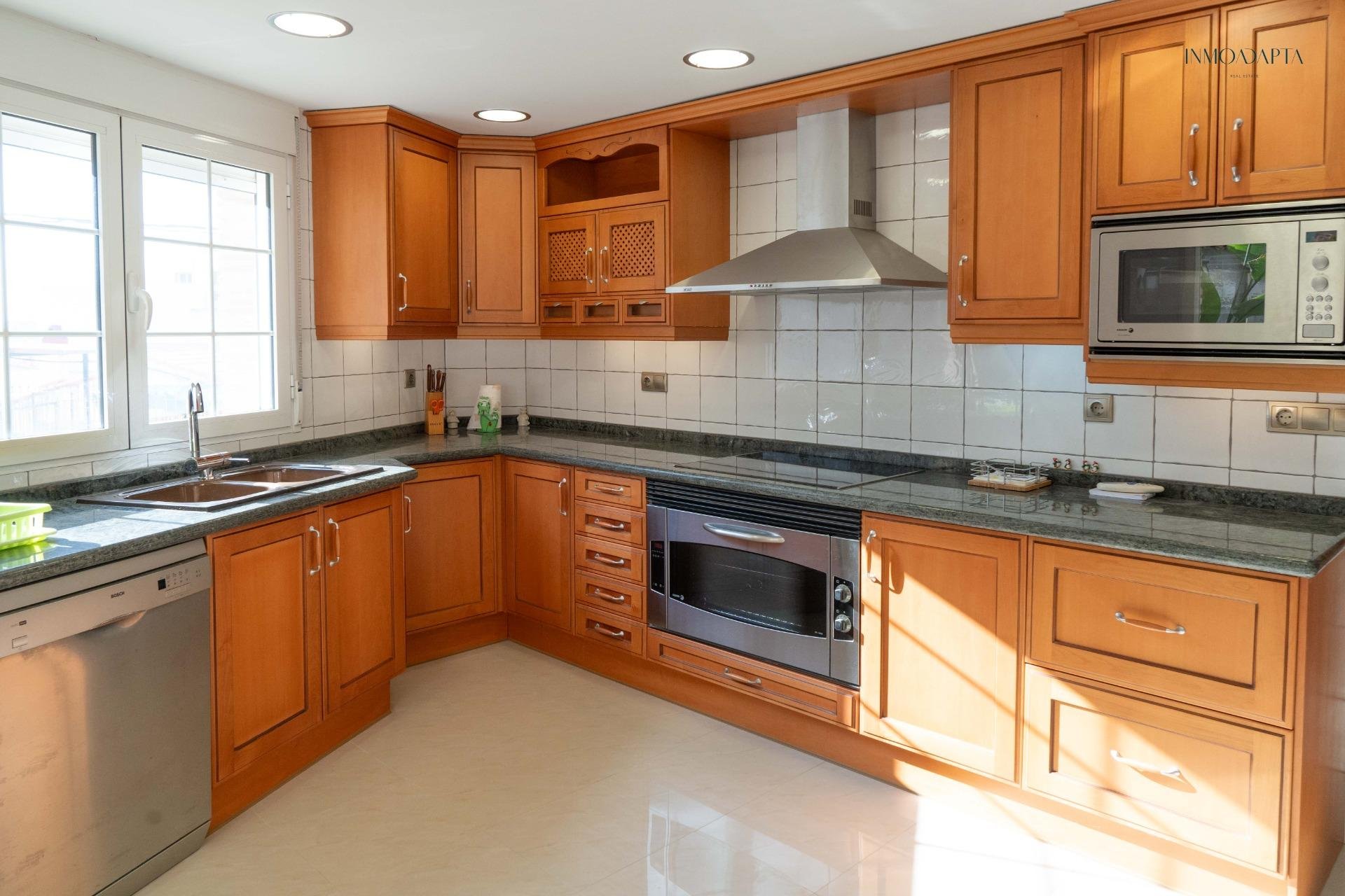 Reventa - Casa - Redován