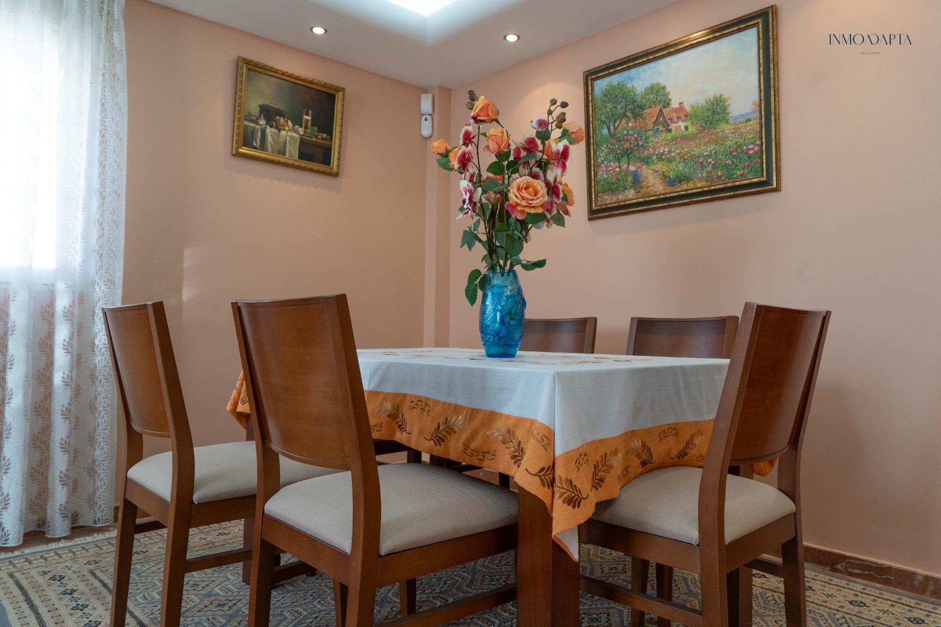 Reventa - Casa - Redován