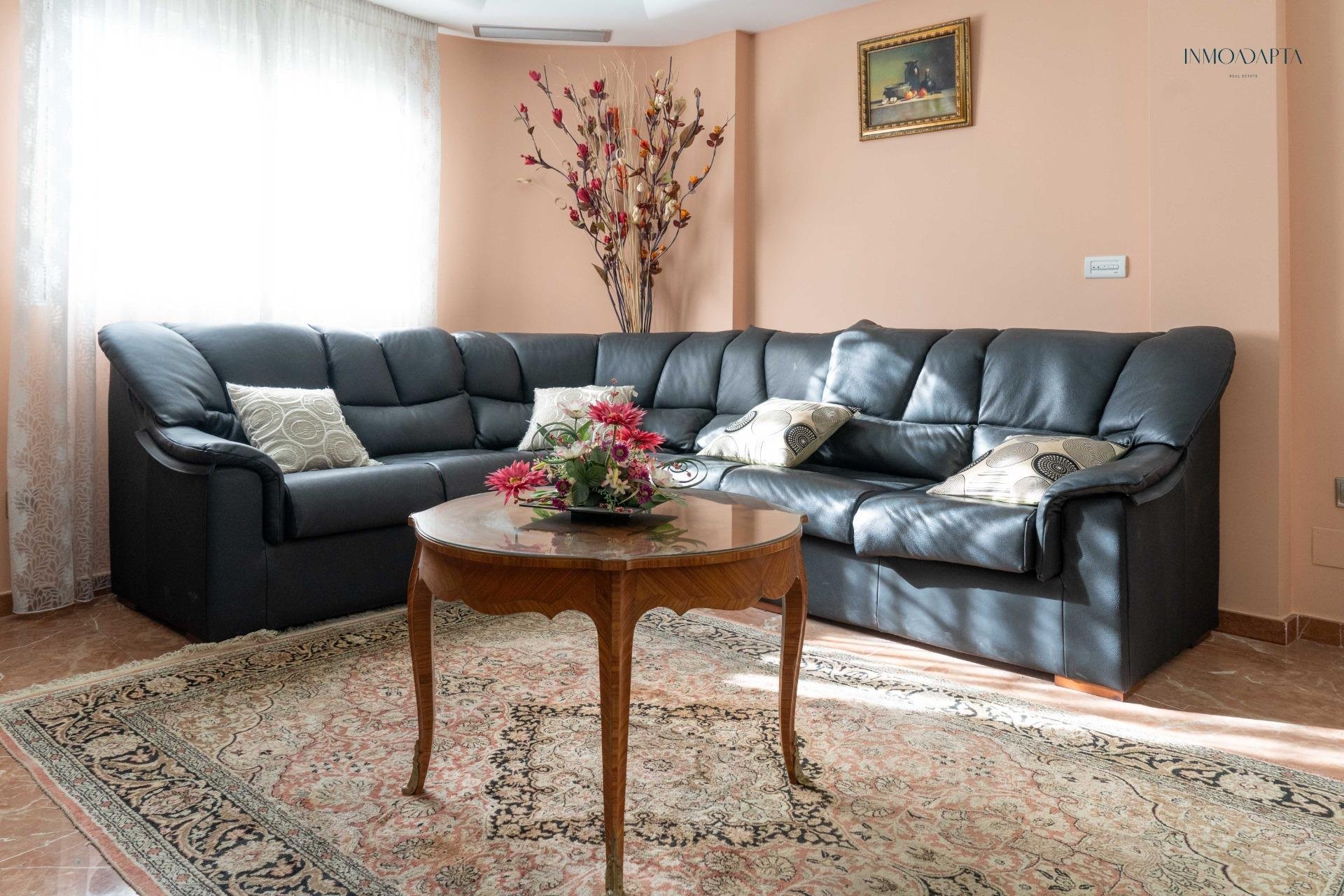 Reventa - Casa - Redován