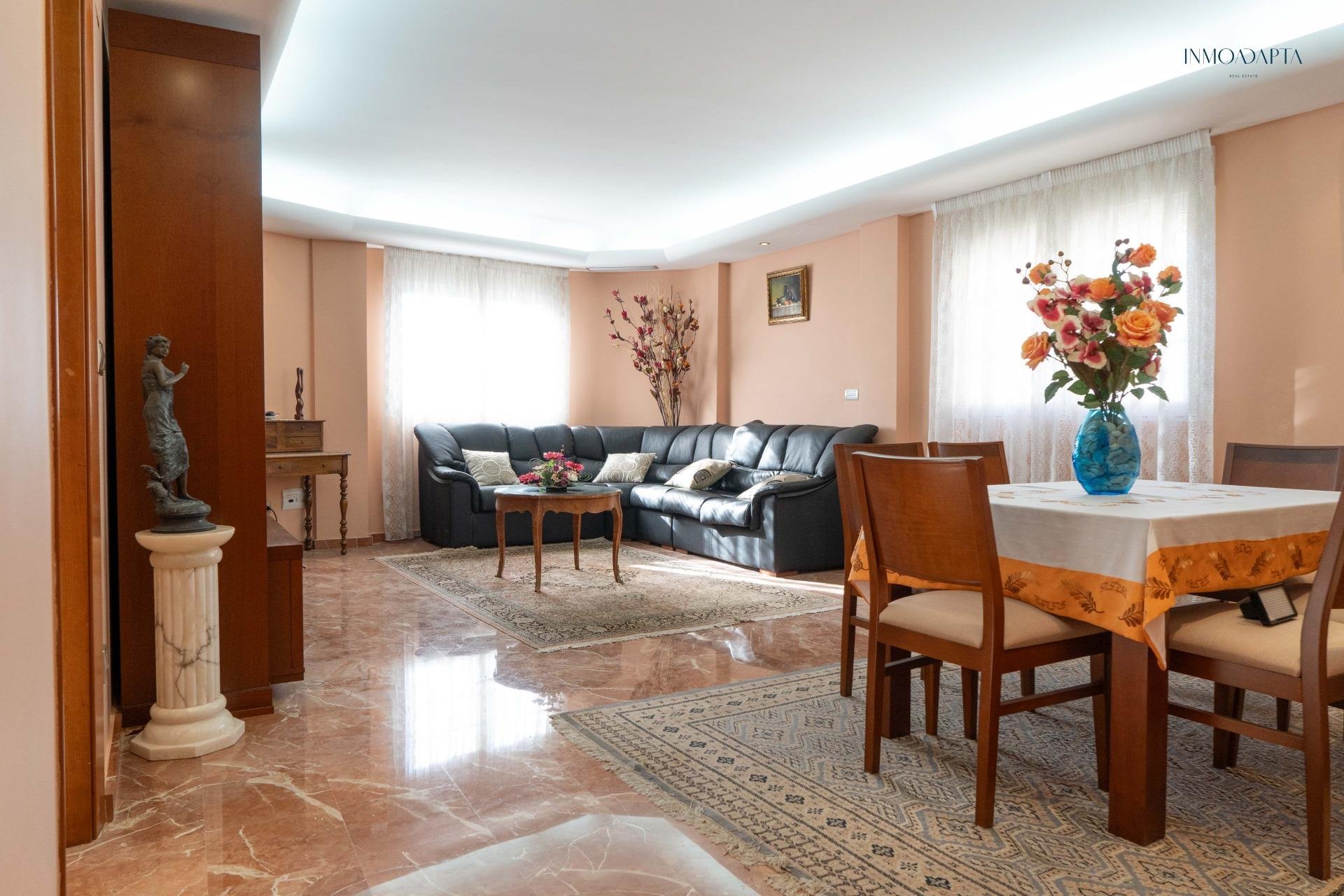 Reventa - Casa - Redován