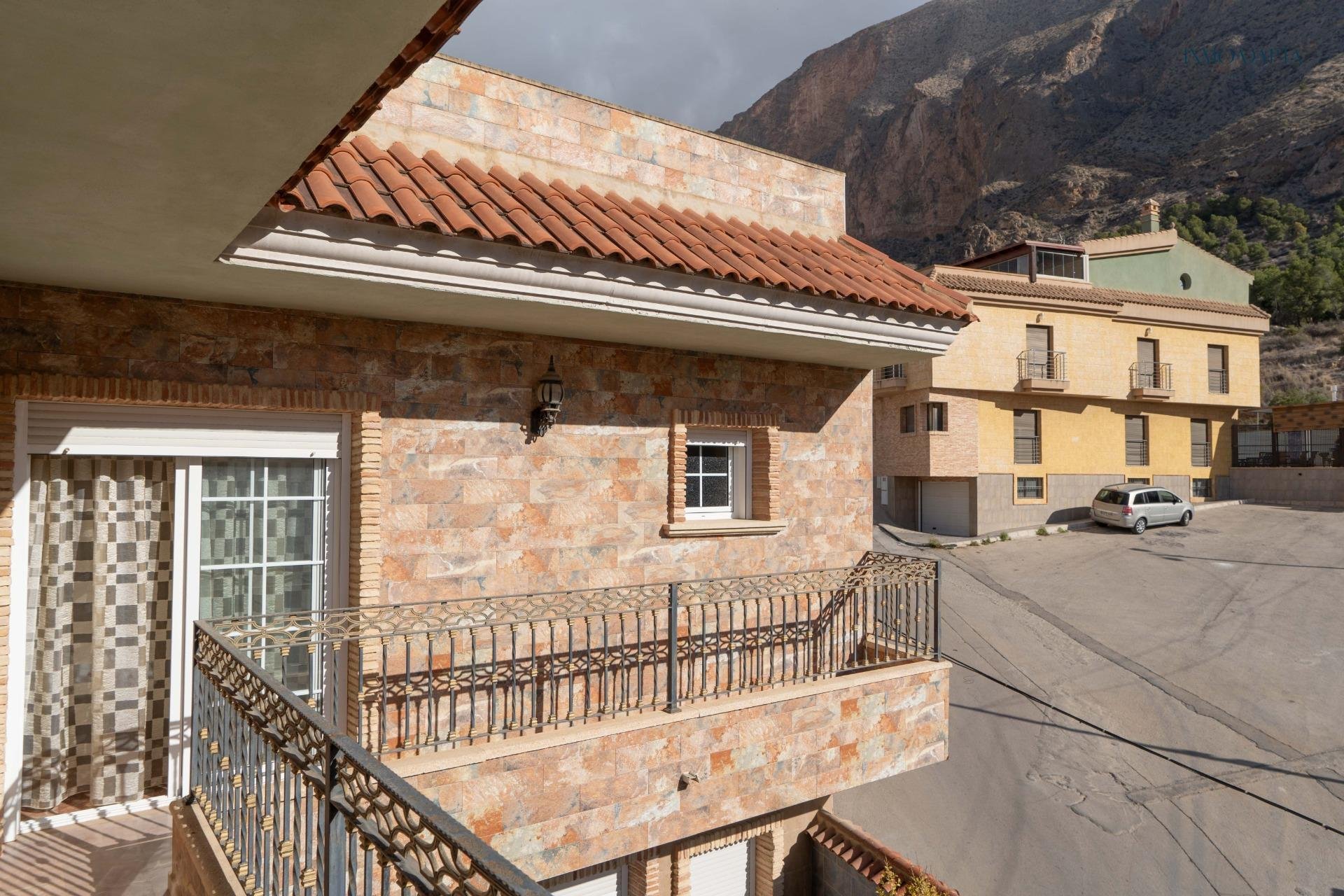 Reventa - Casa - Redován