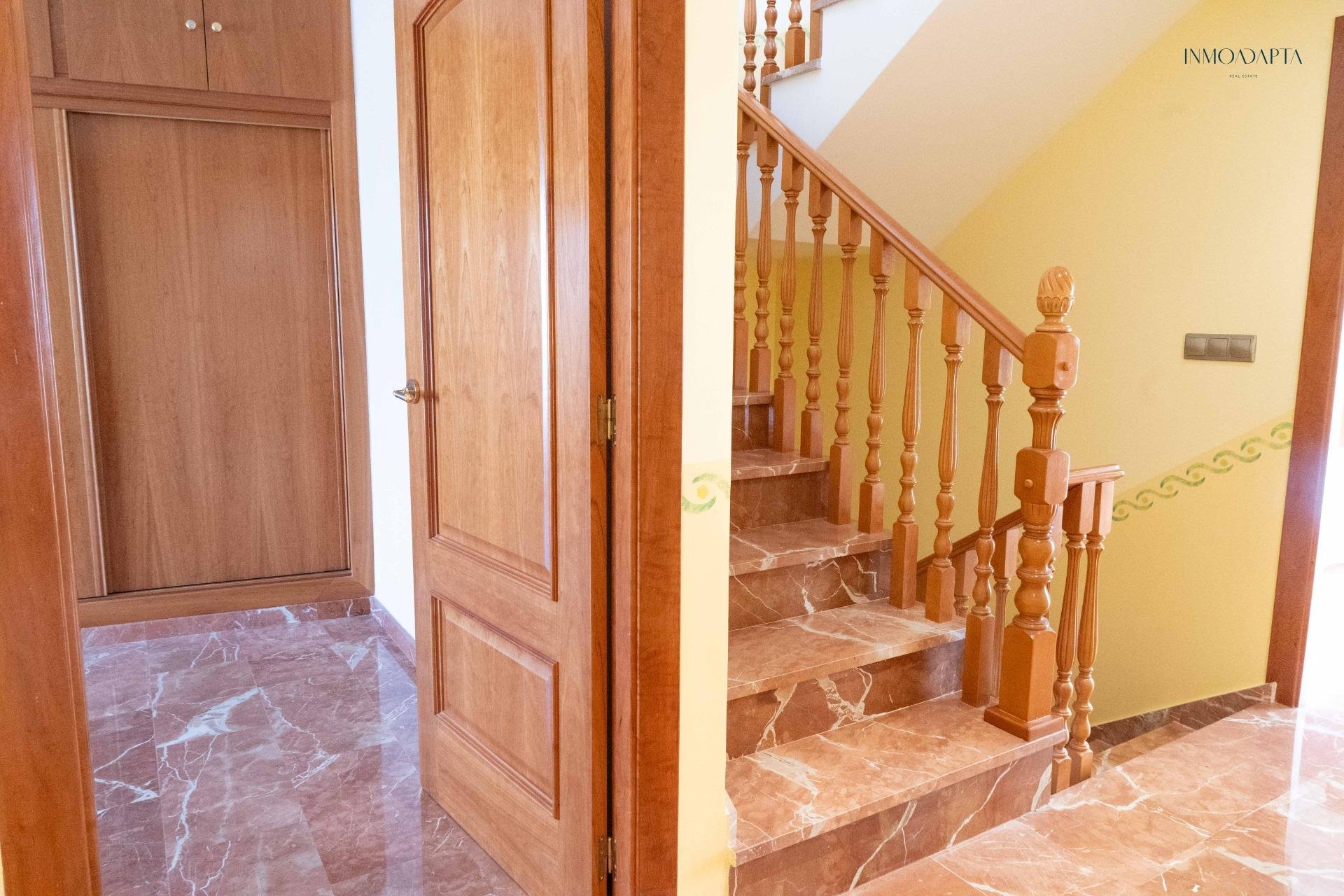 Reventa - Casa - Redován