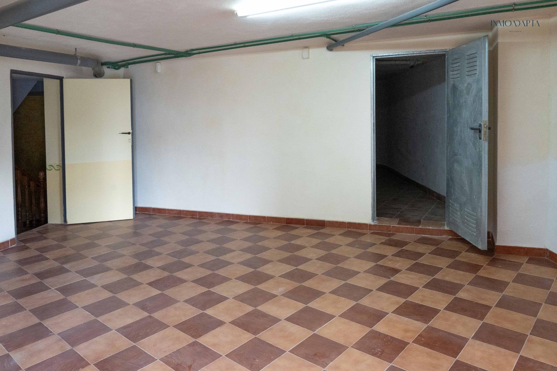 Reventa - Casa - Redován