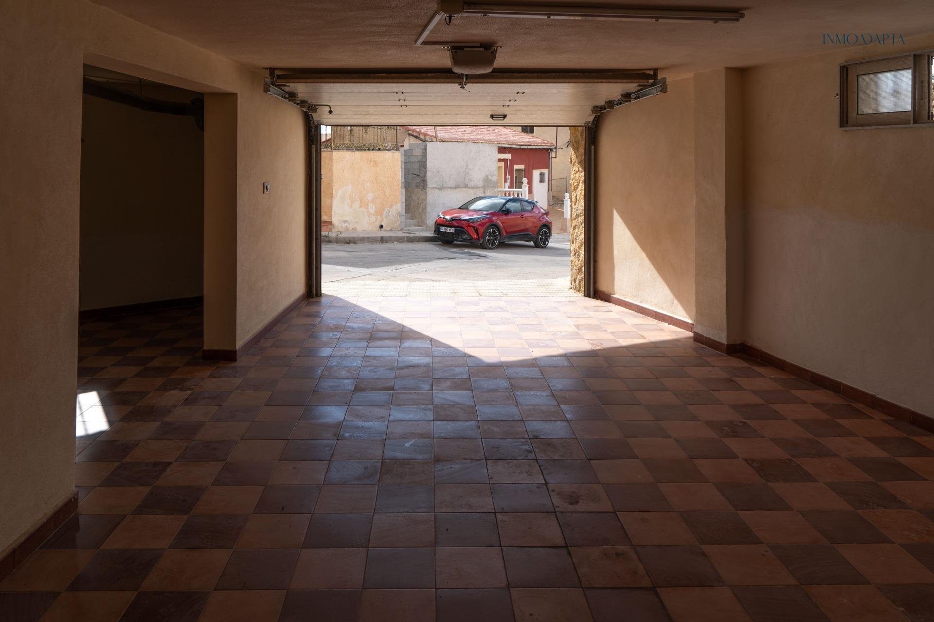 Reventa - Casa - Redován