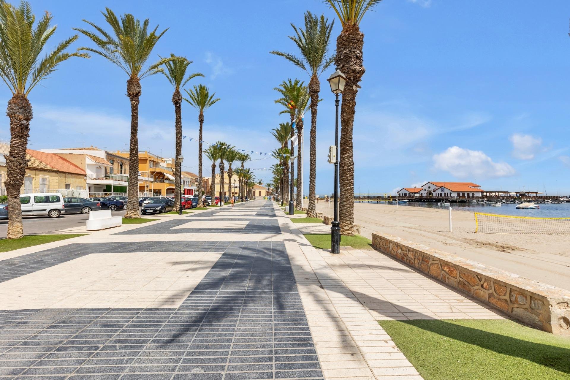 Reventa - Casa Tipo Dúplex - Los Alcázares - Centro