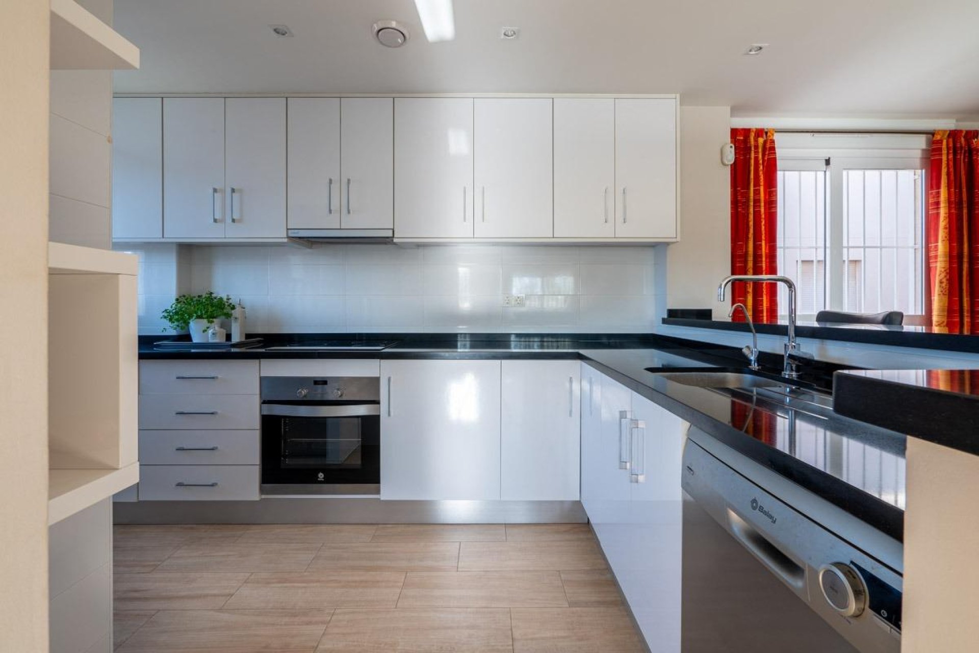 Reventa - Casa Tipo Dúplex - Torrevieja - Aguas Nuevas