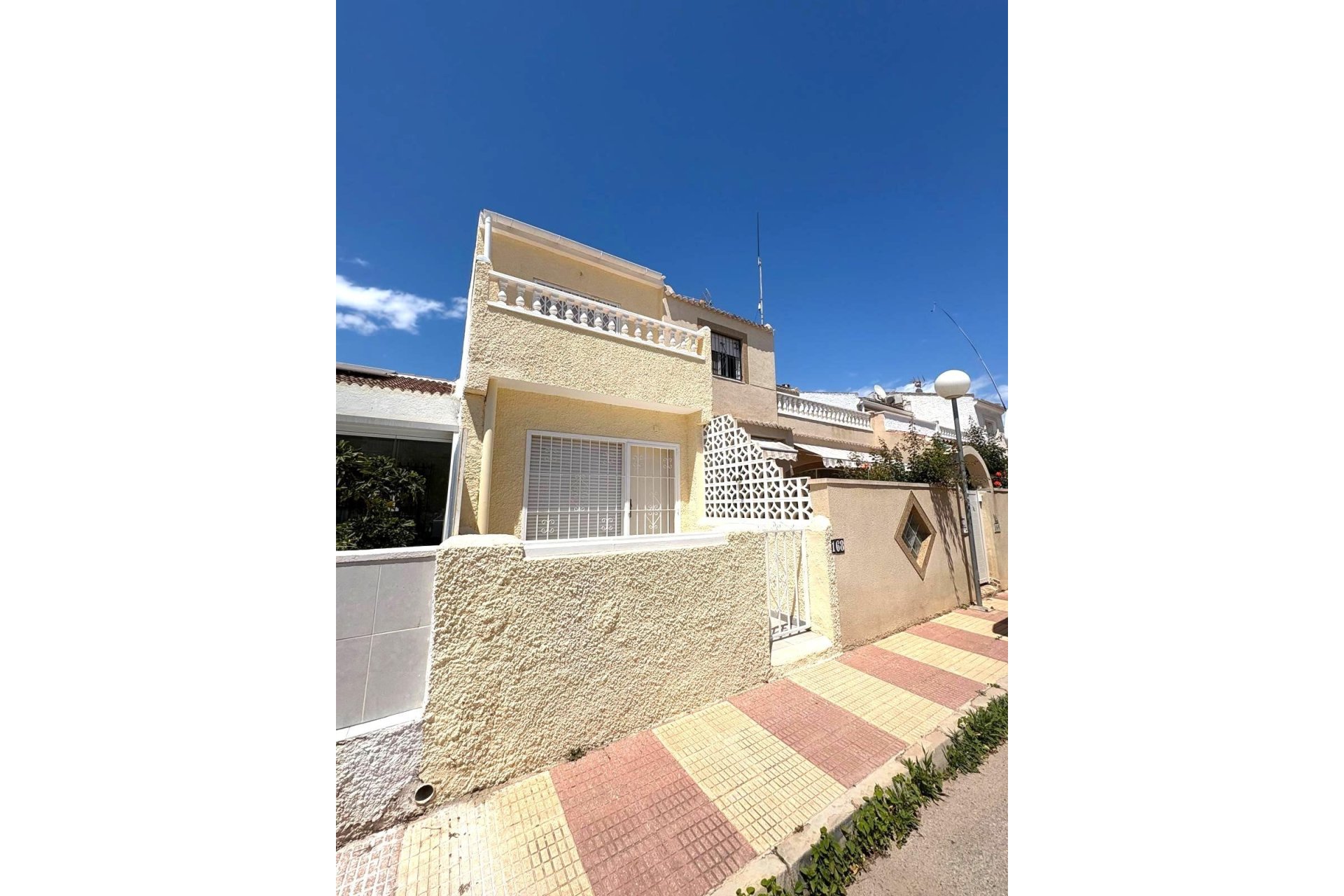 Reventa - Casa Tipo Dúplex - Torrevieja - El limonar