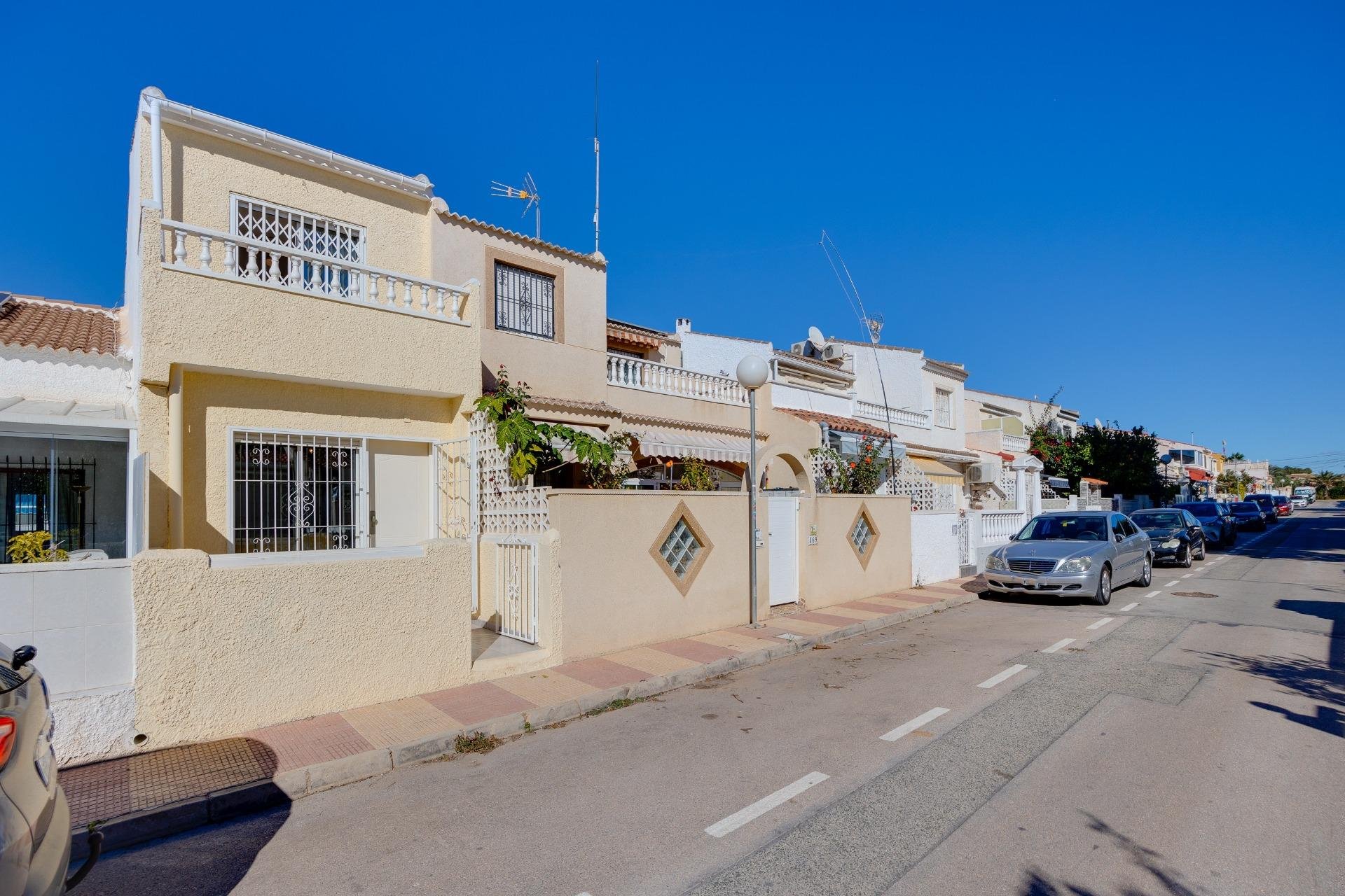 Reventa - Casa Tipo Dúplex - Torrevieja - El limonar
