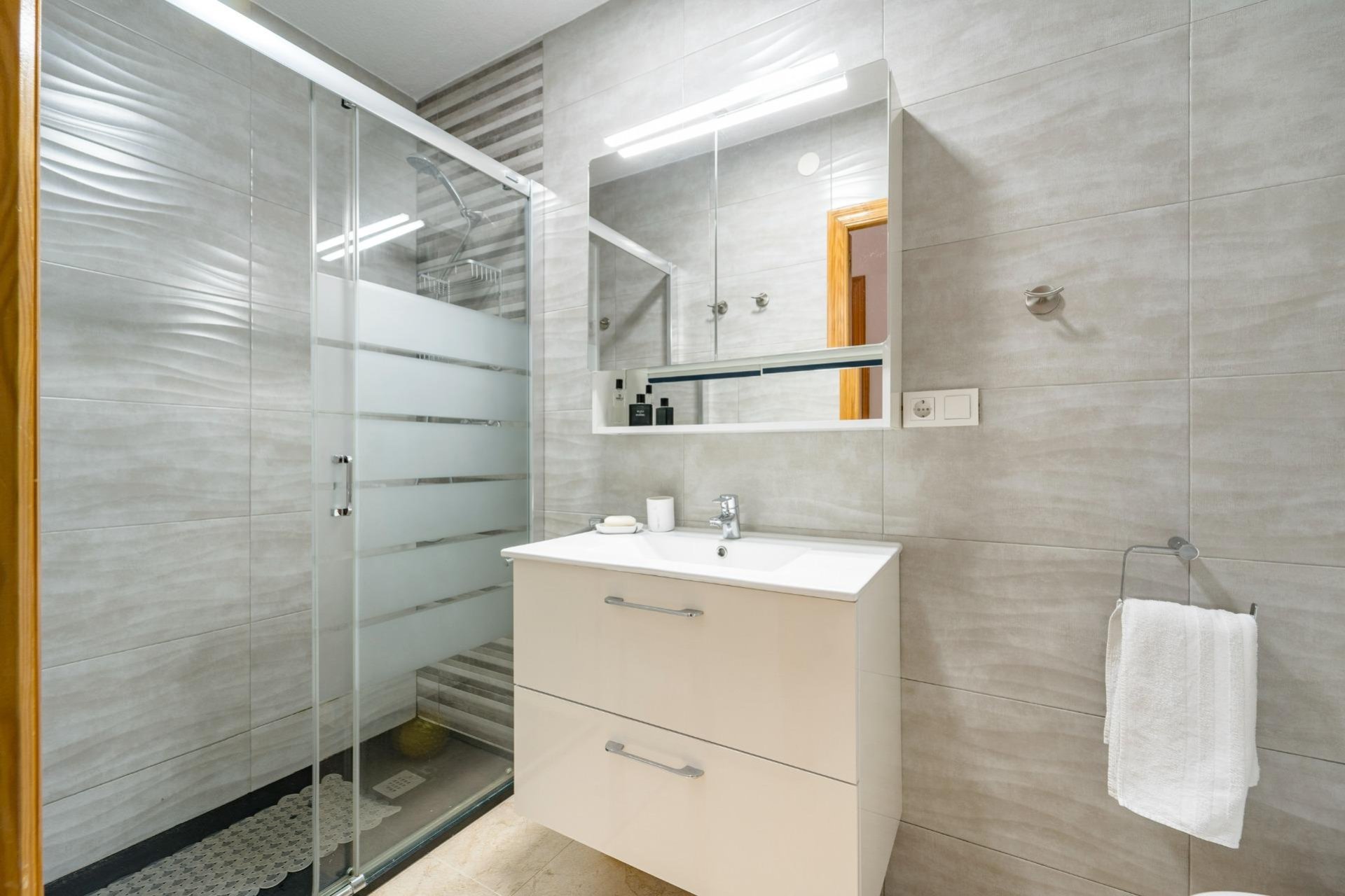 Reventa - Casa Tipo Dúplex - Torrevieja - Playa de los Naufragos