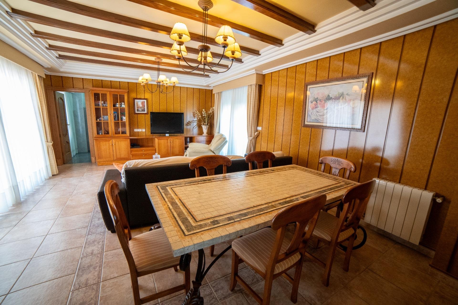 Reventa - Chalet - Cox