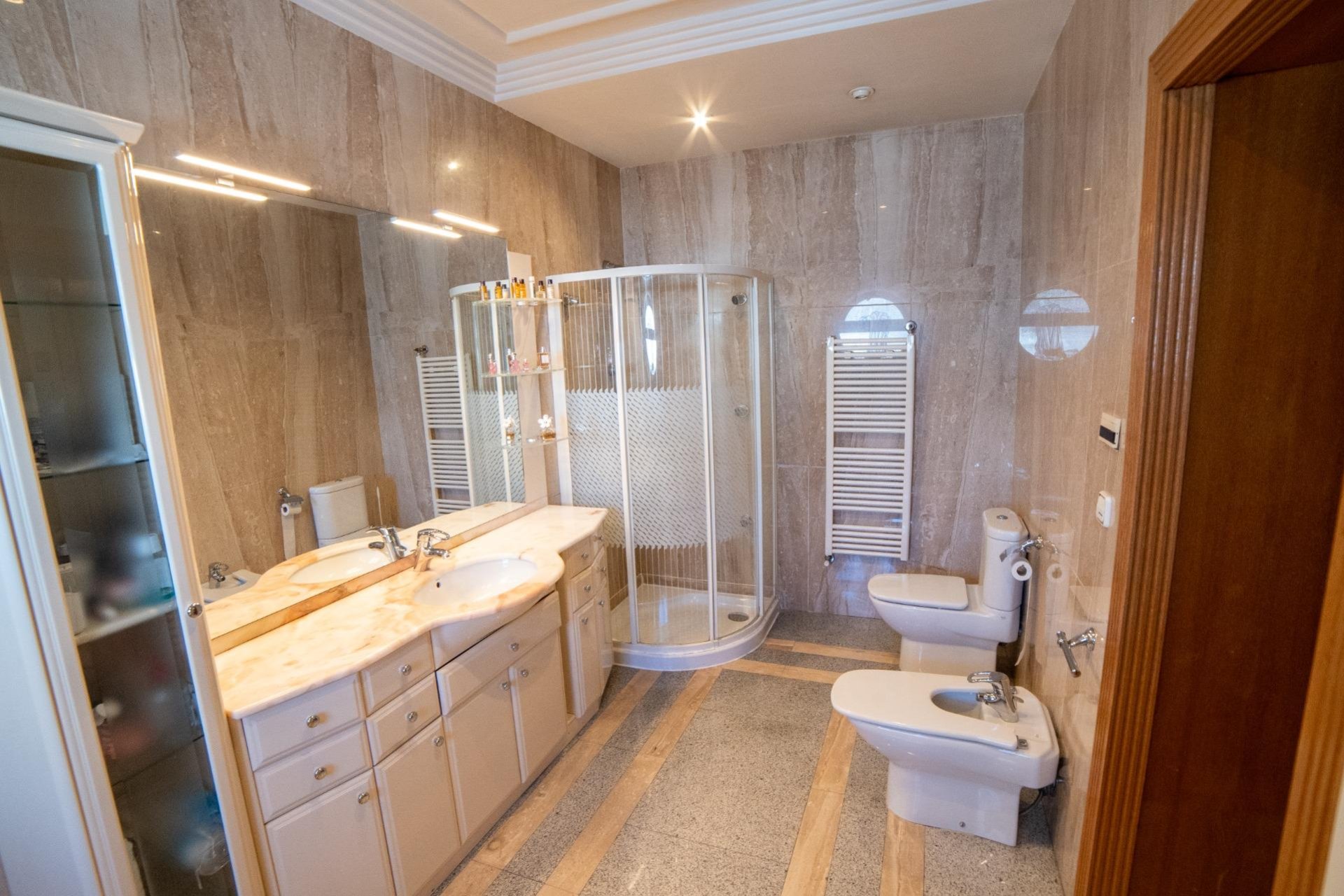 Reventa - Chalet - Cox