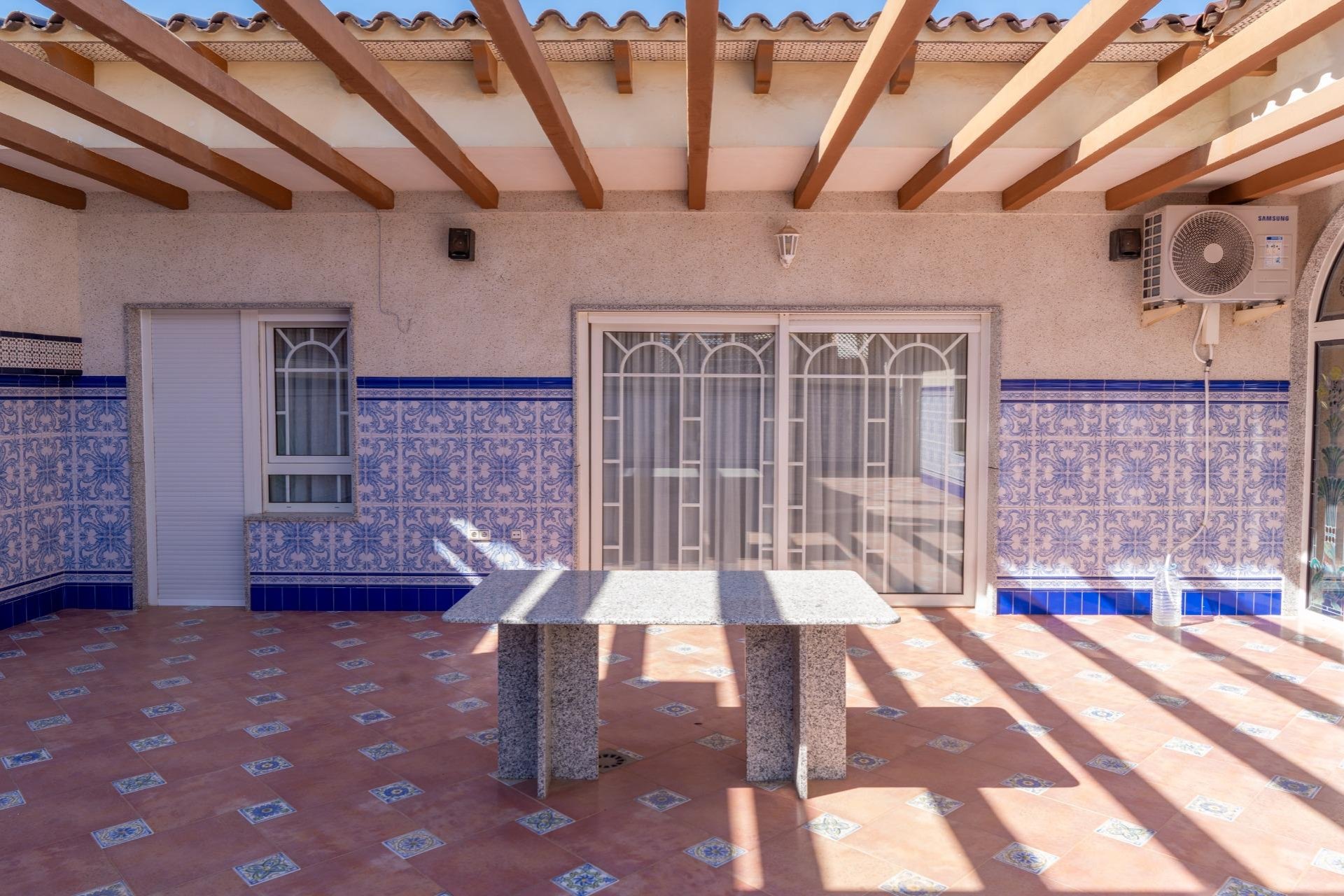 Reventa - Chalet - Cox