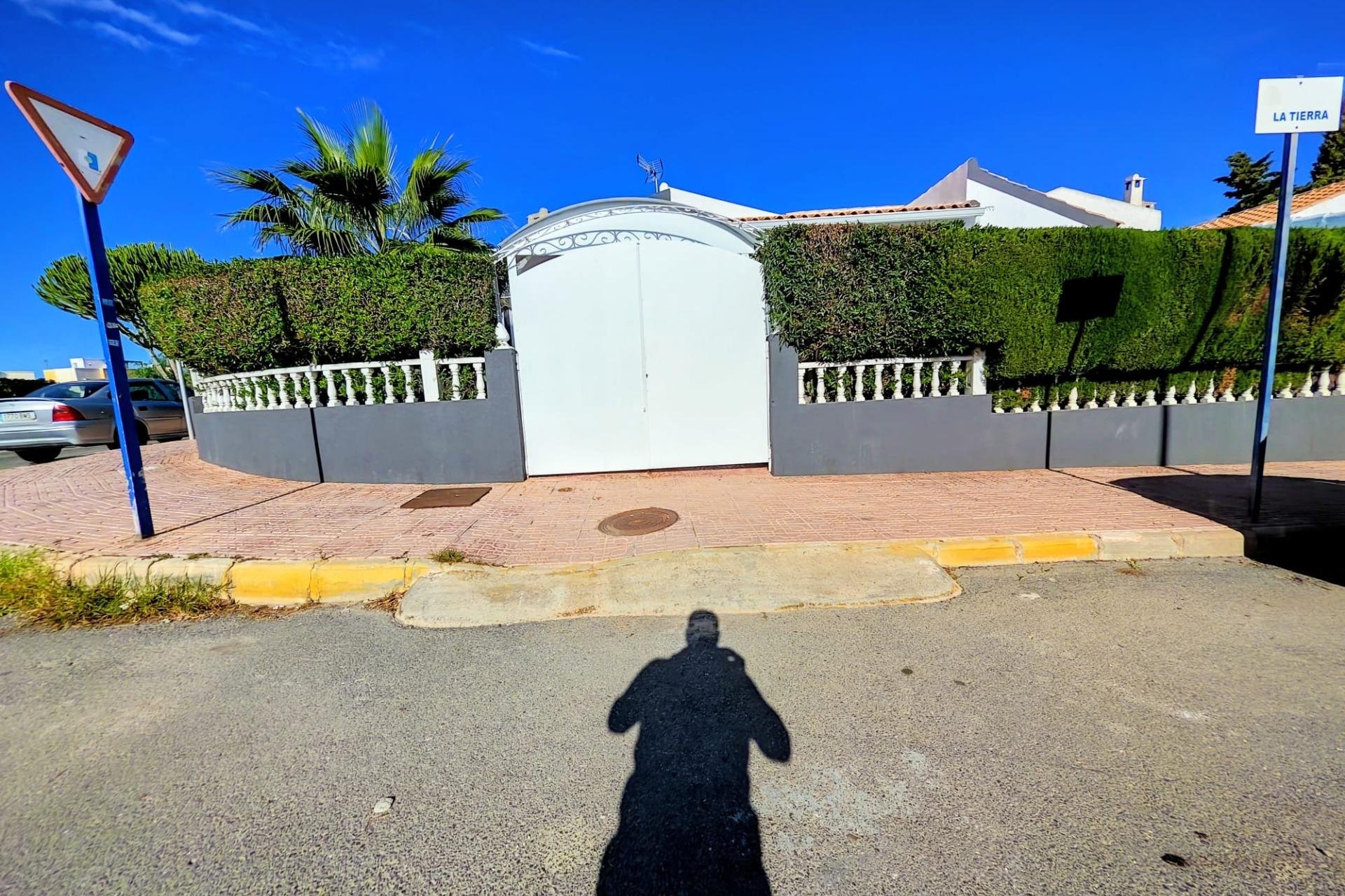 Reventa - Chalet - Orihuela Costa - La Florida