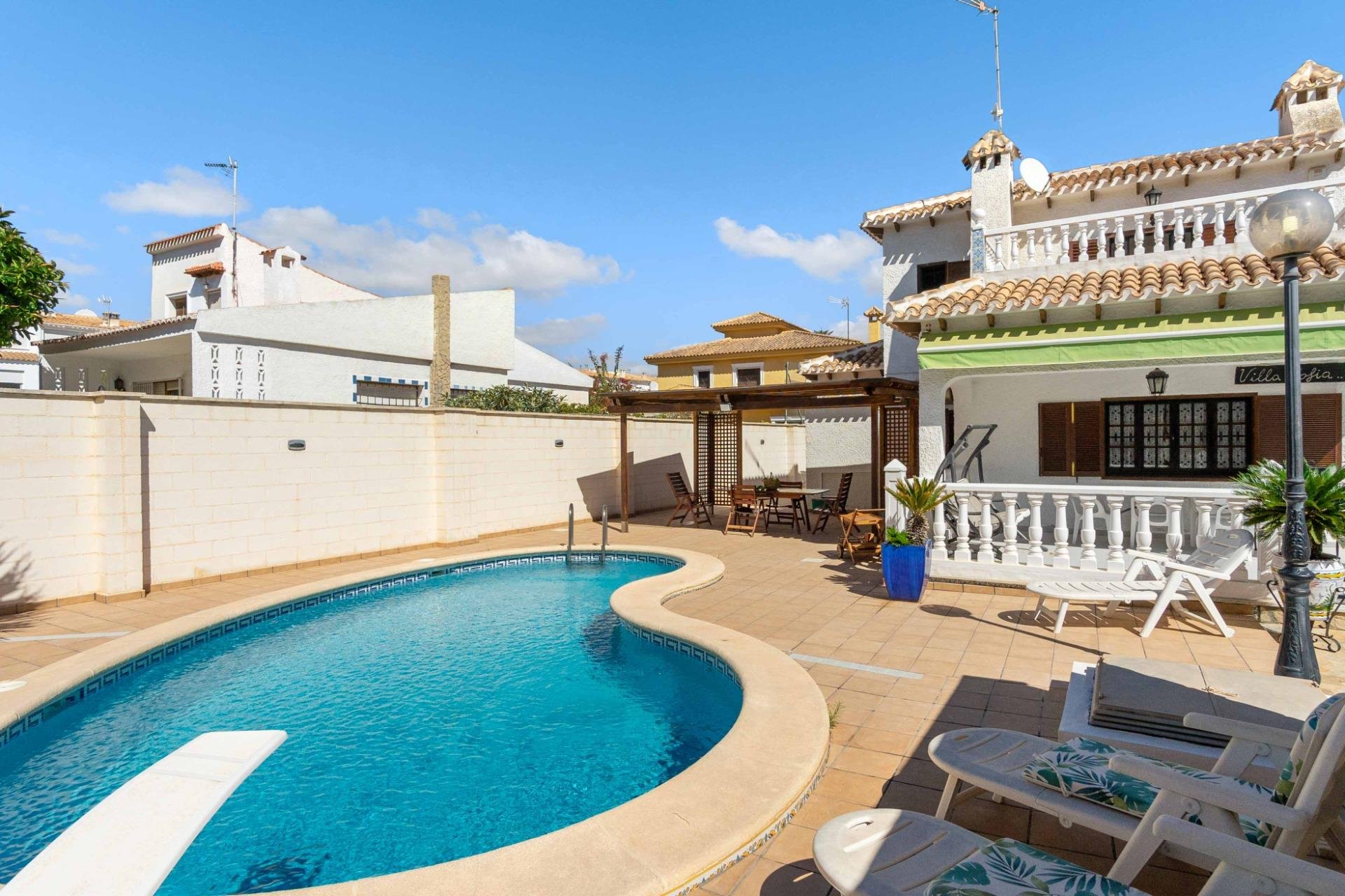 Reventa - Chalet - Orihuela Costa - La Zenia