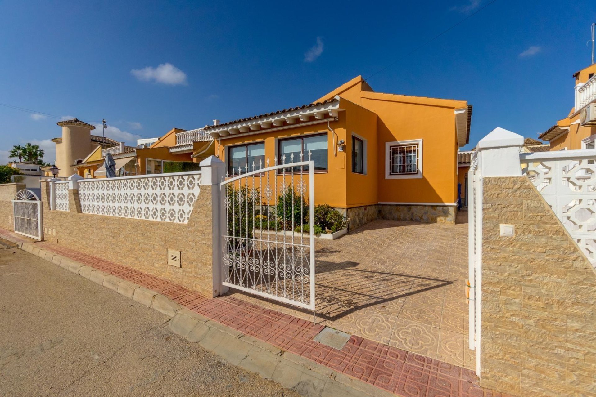 Reventa - Chalet - Orihuela Costa - Punta Prima