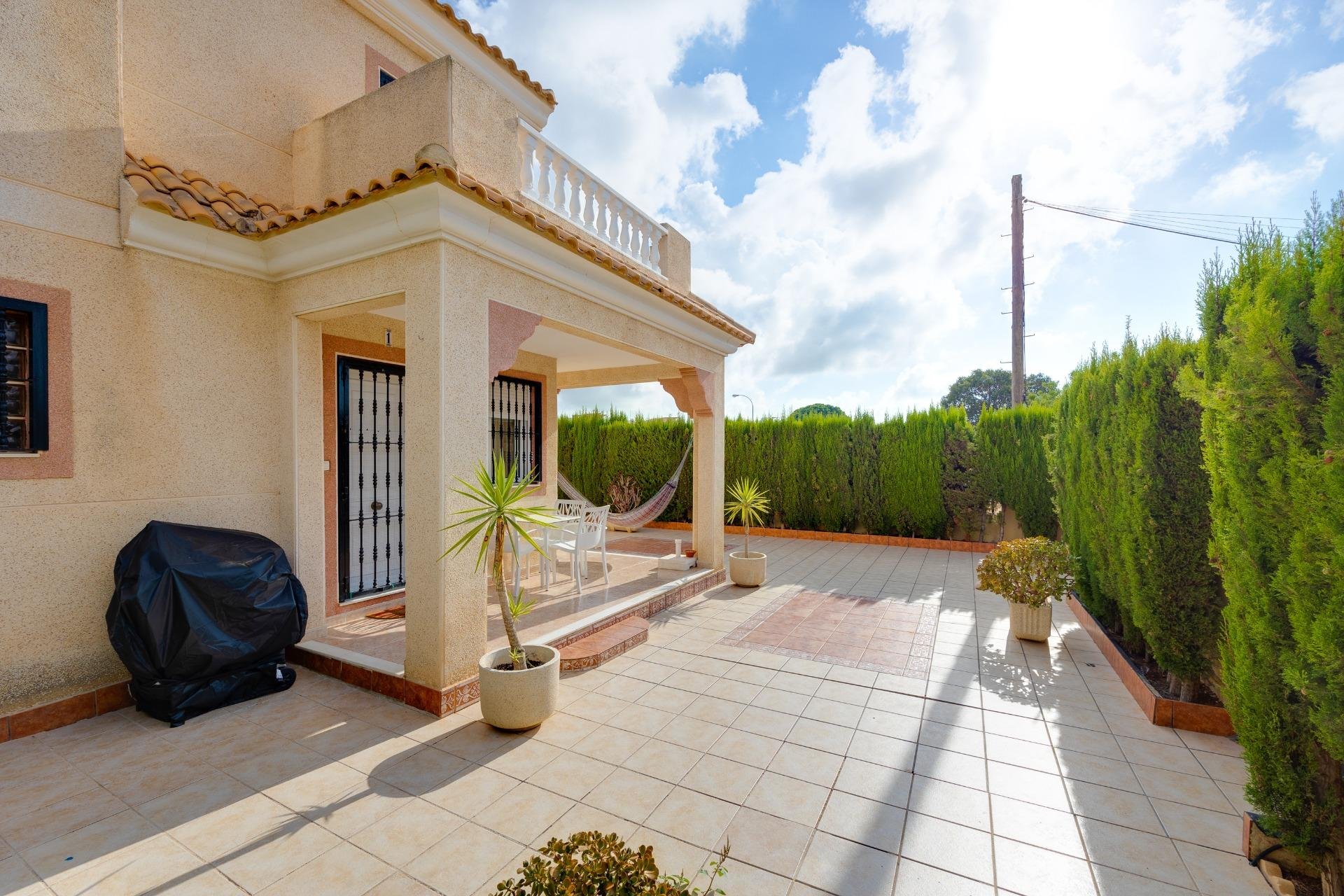 Reventa - Chalet - Torrevieja - San luis