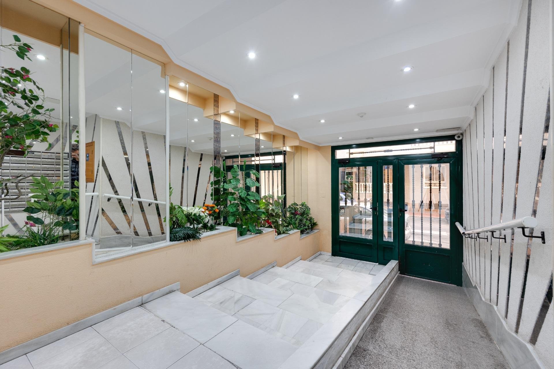 Reventa - Estudio - Torrevieja - Acequion