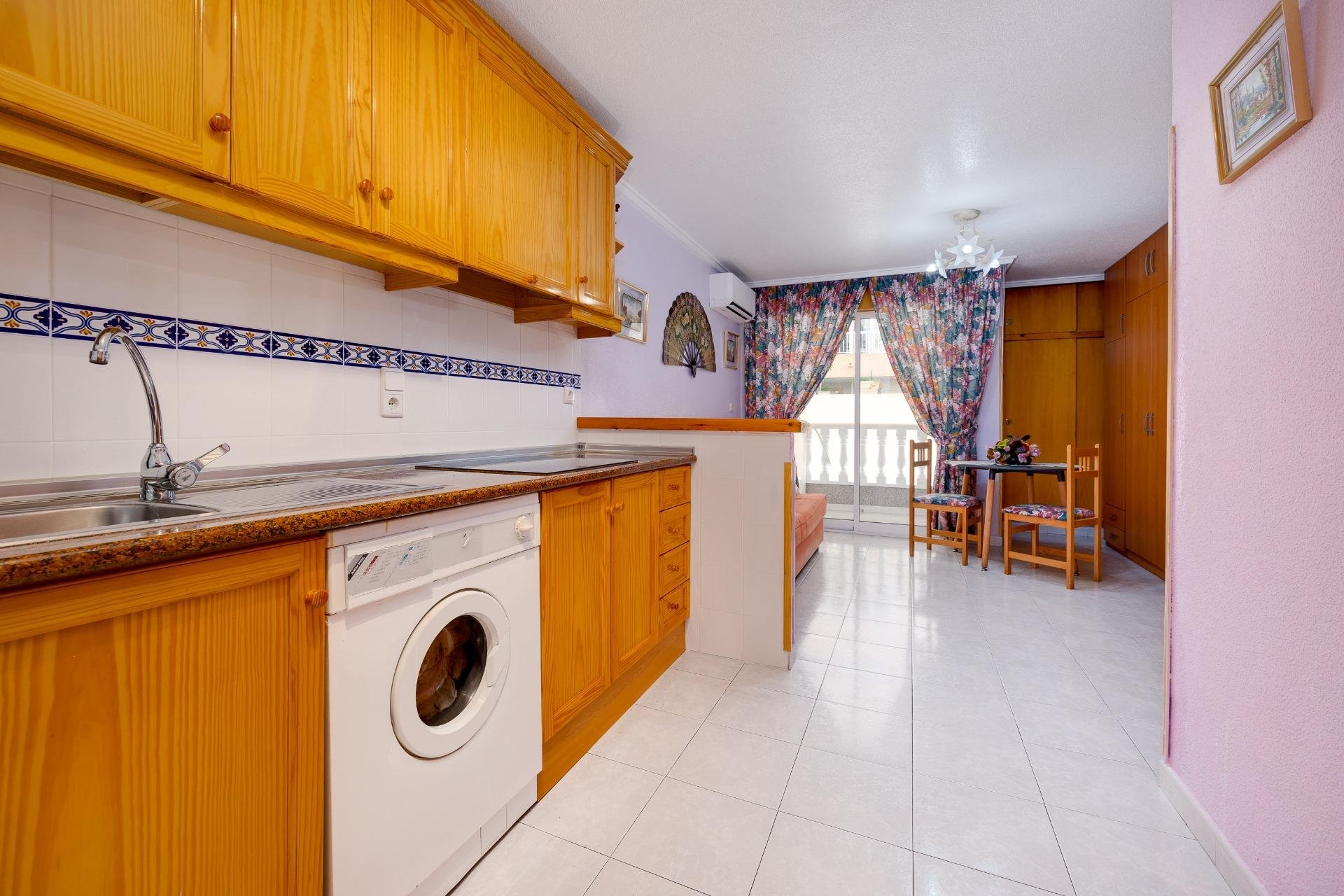 Reventa - Estudio - Torrevieja - Acequion