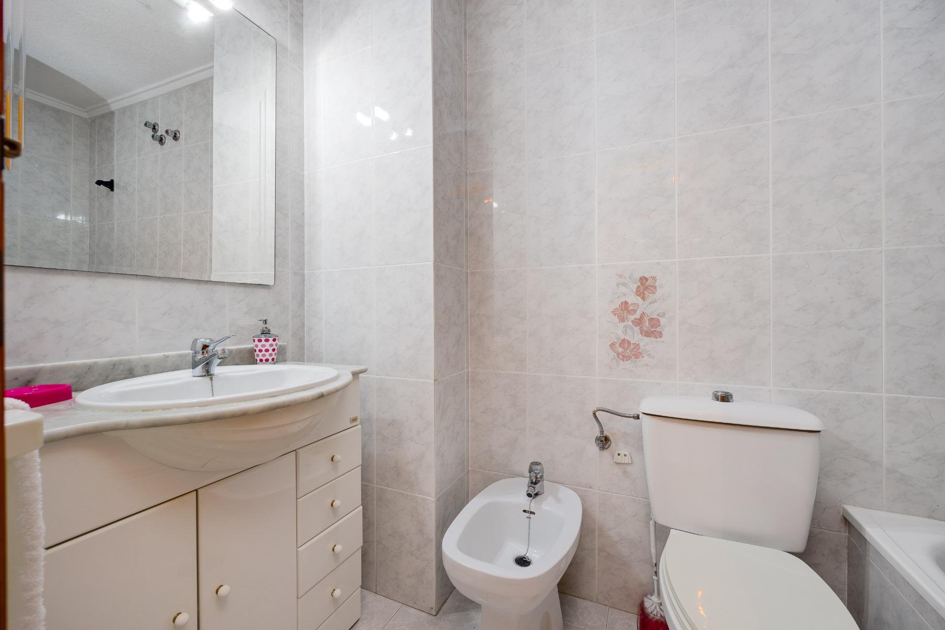 Reventa - Estudio - Torrevieja - Acequion