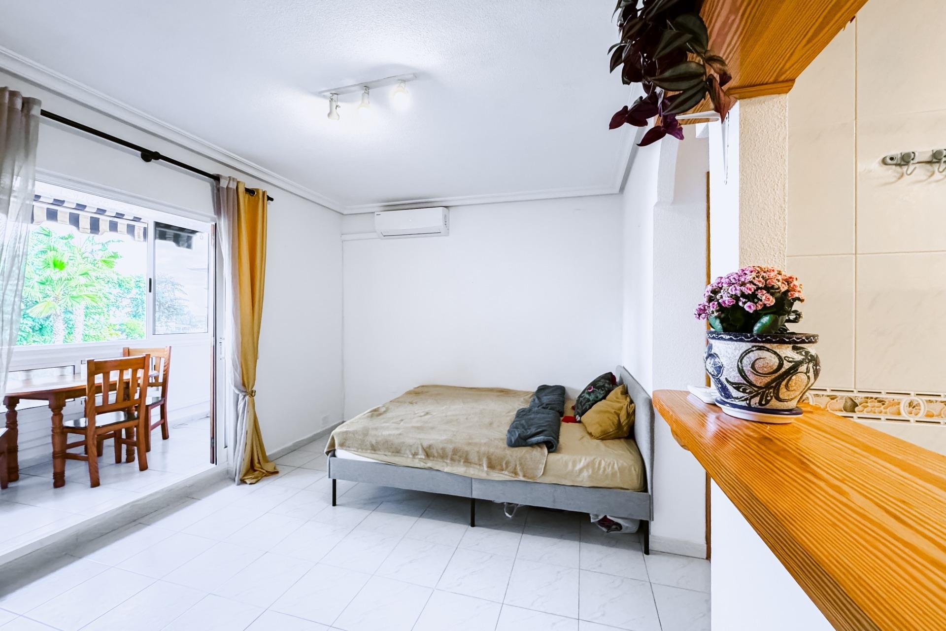 Reventa - Estudio - Torrevieja - La Mata