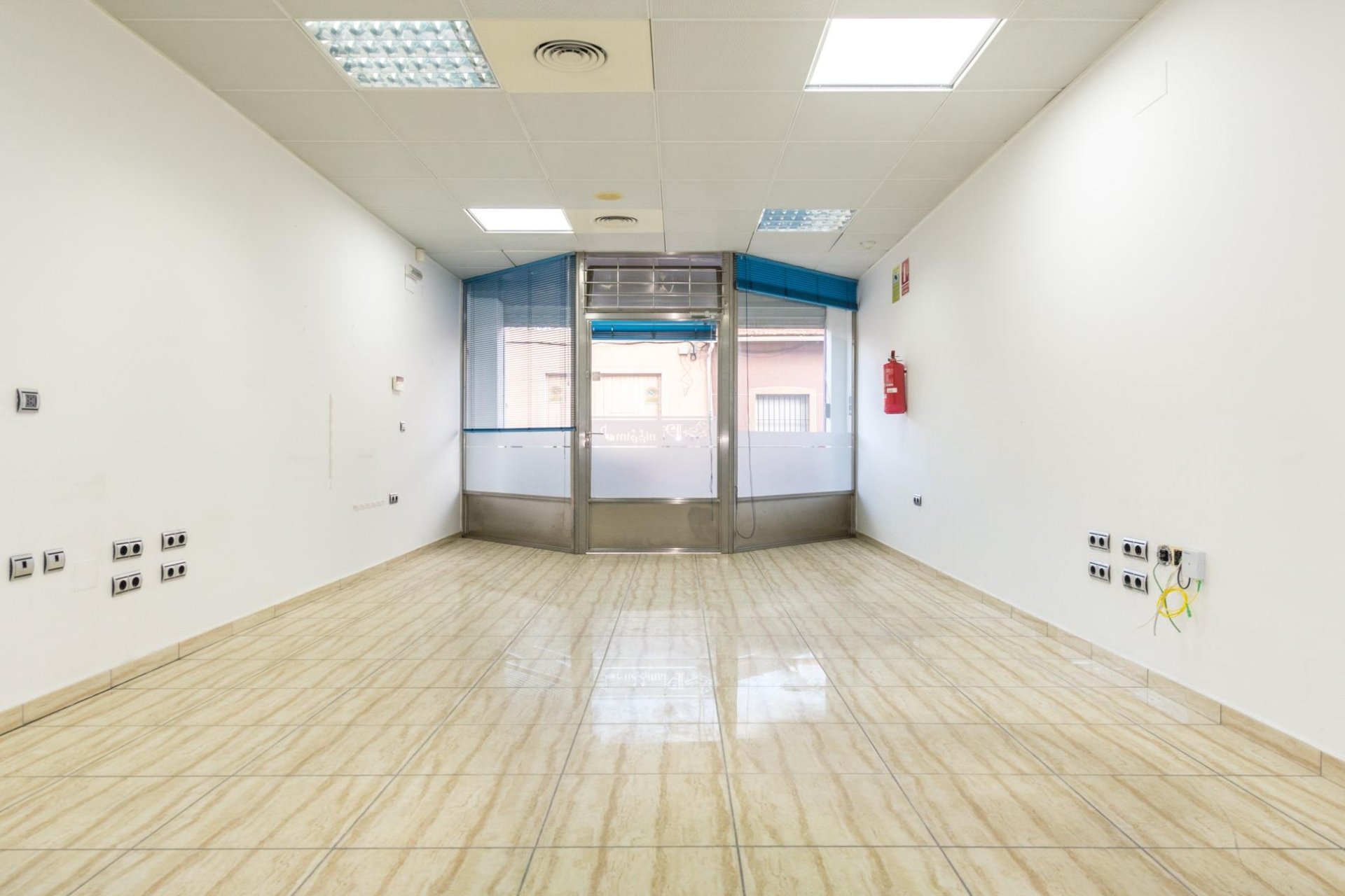 Reventa - Local comercial - Almoradí - Centro urbano 2