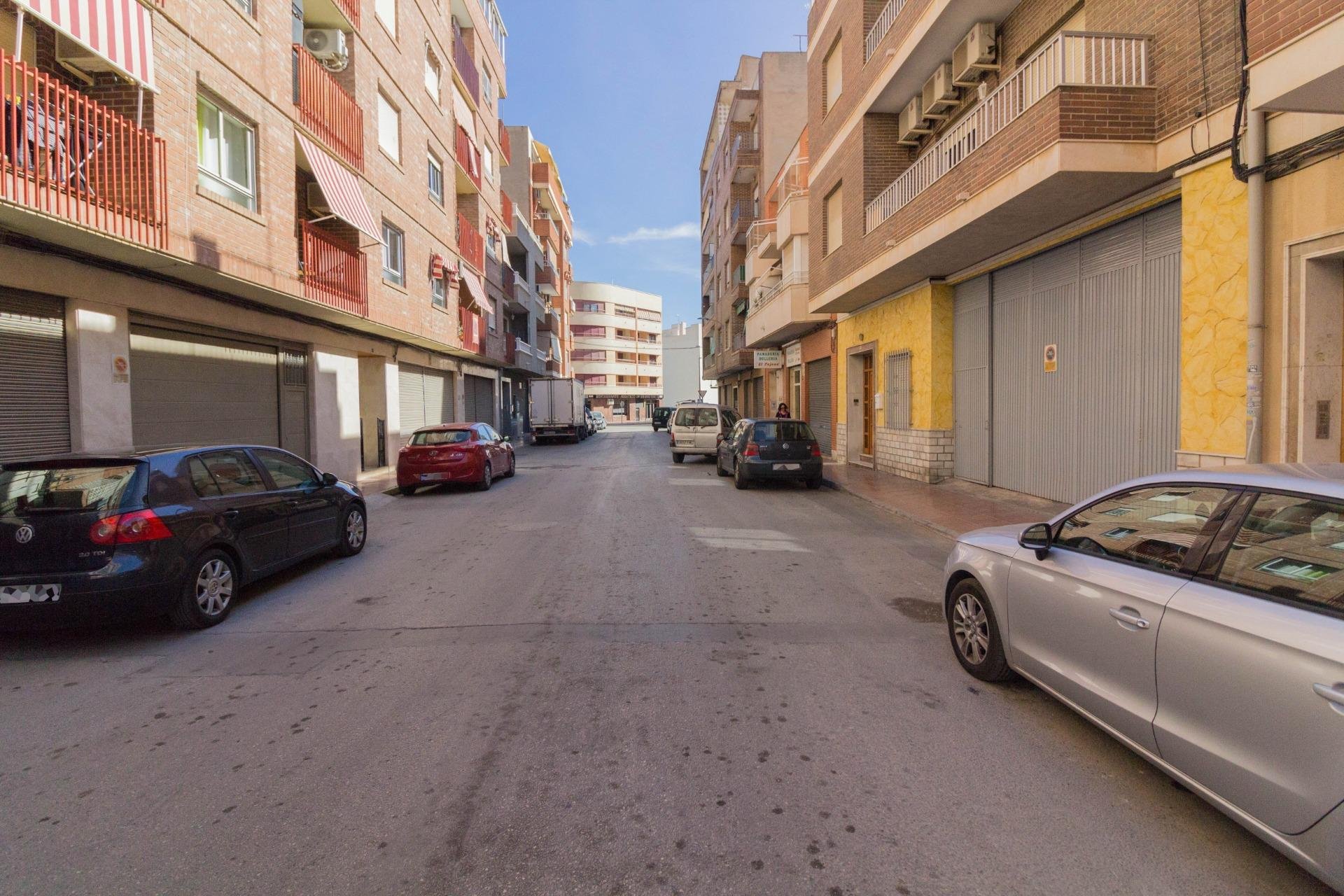 Reventa - Local comercial - Callosa de Segura - Comunidad valenciana