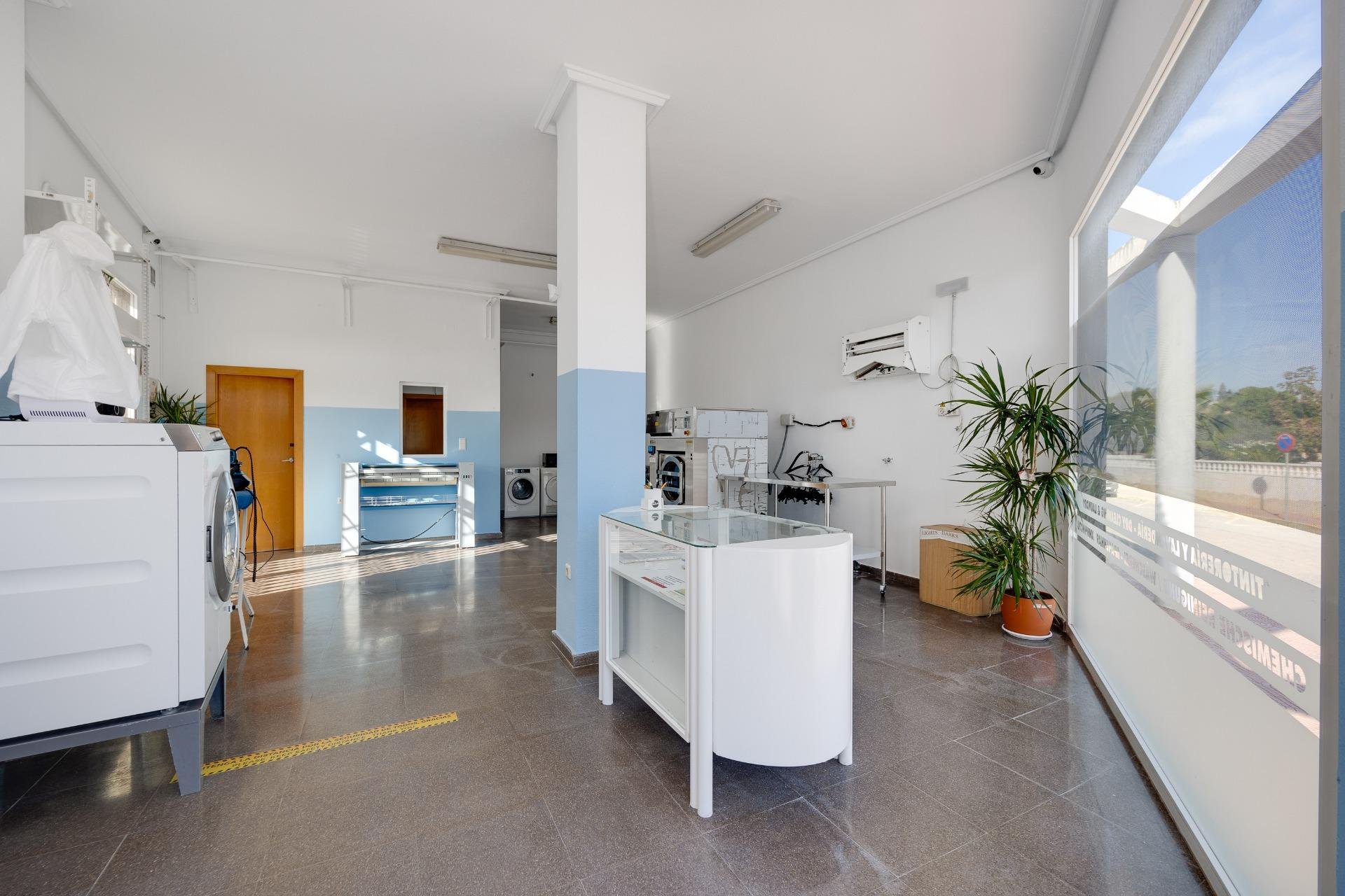 Reventa - Local comercial - Rojales - DOÑA PEPA - CIUDAD QUESADA