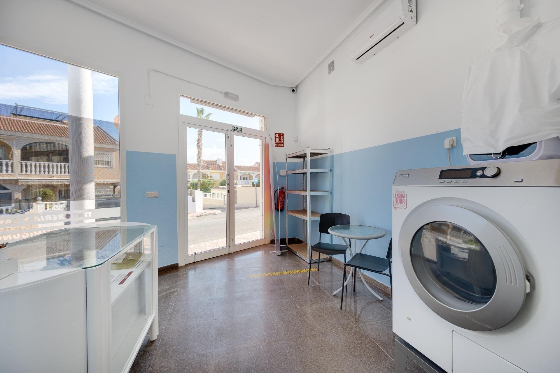 Reventa - Local comercial - Rojales - DOÑA PEPA - CIUDAD QUESADA