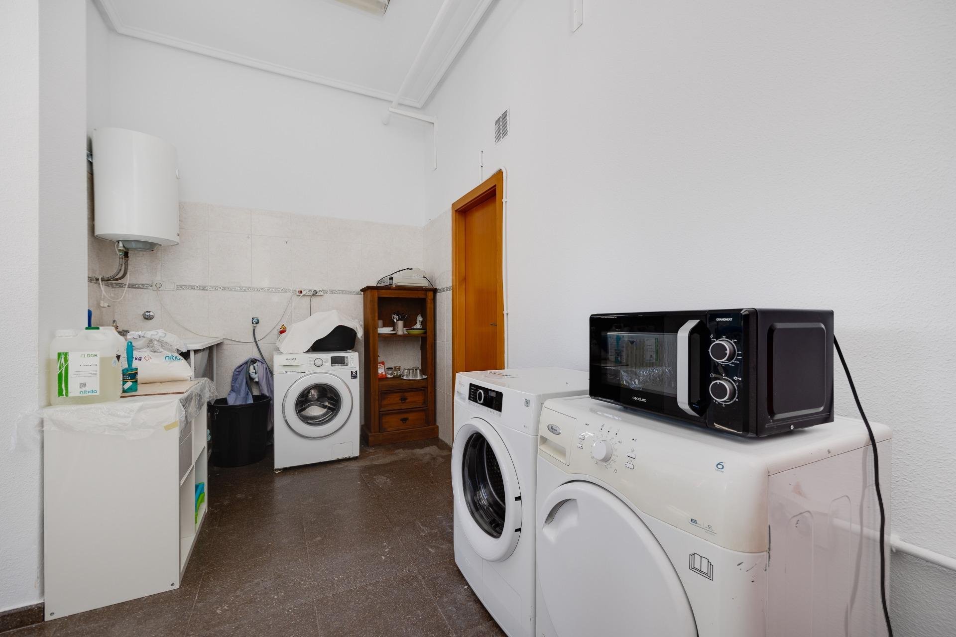 Reventa - Local comercial - Rojales - DOÑA PEPA - CIUDAD QUESADA