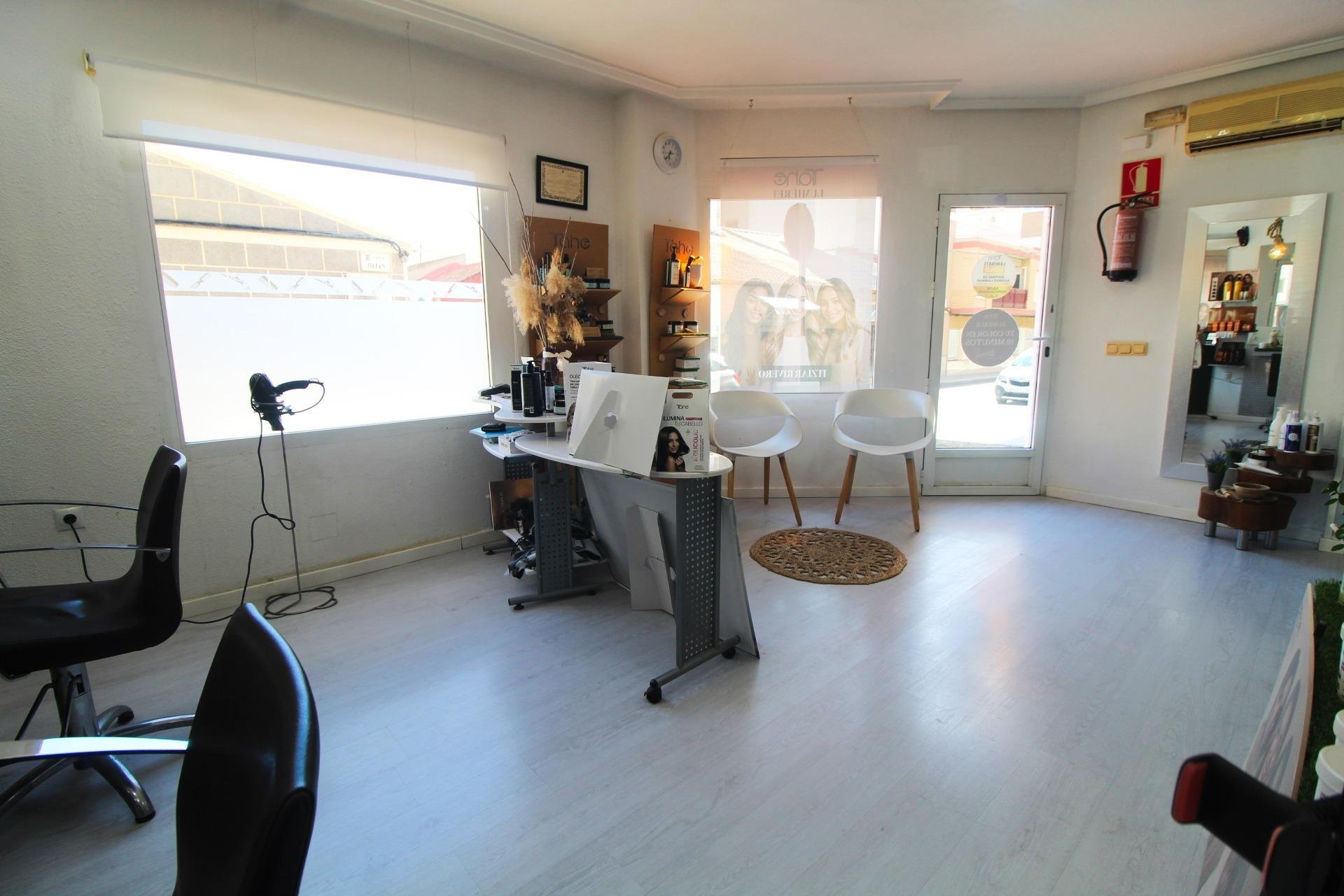 Reventa - Local comercial - Torrevieja - Centro