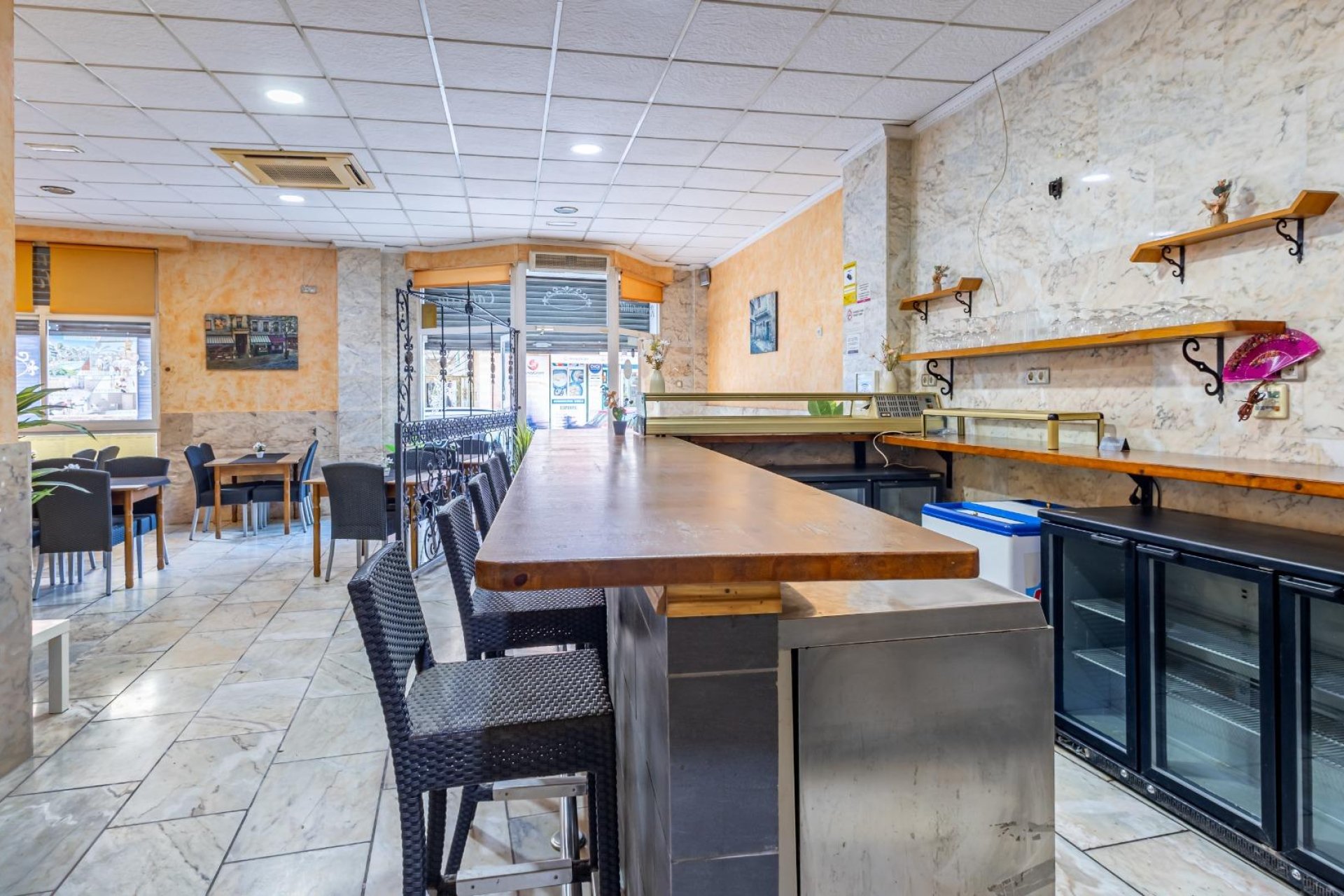 Reventa - Local comercial - Torrevieja - Estacion de autobuses