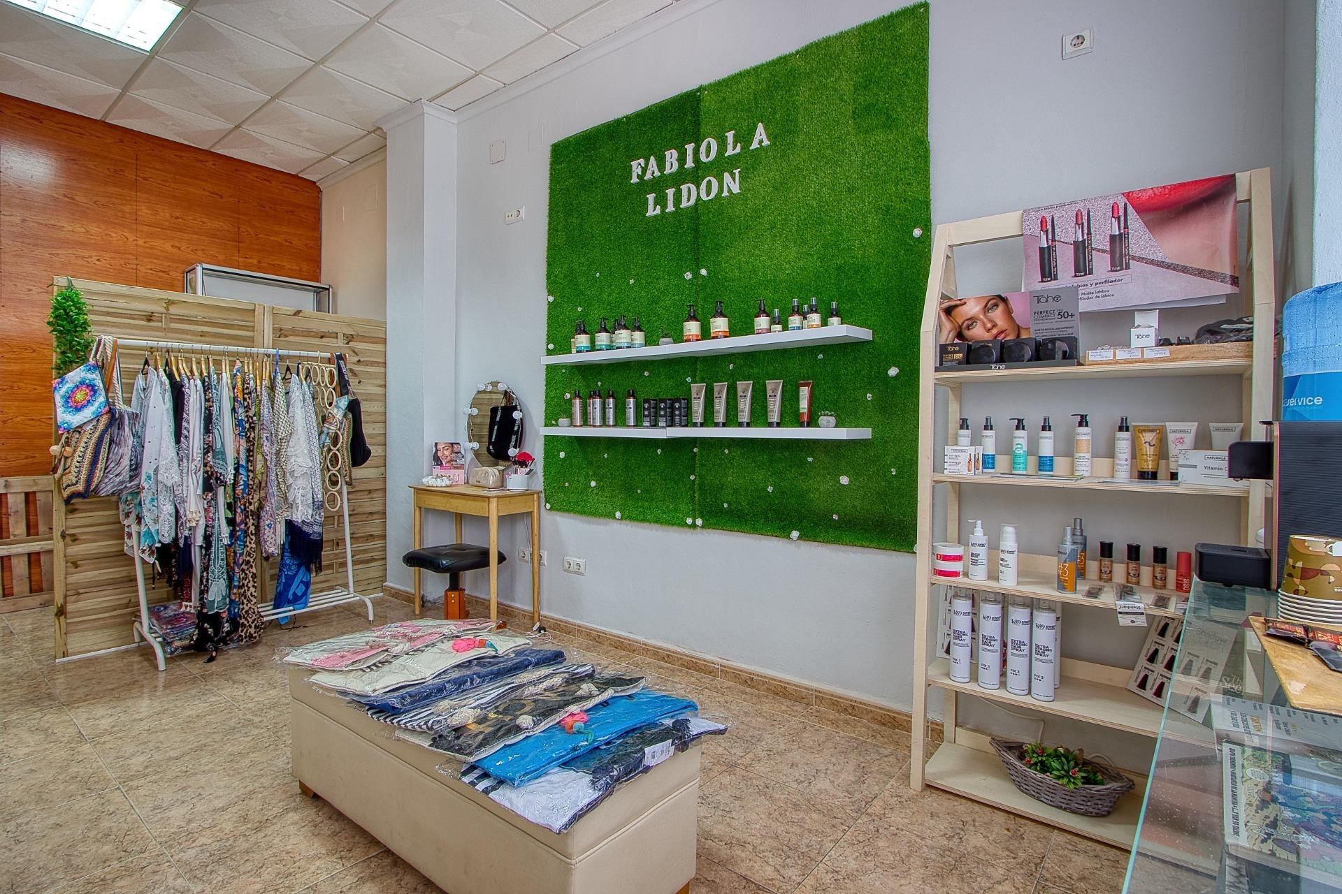 Reventa - Local comercial - Torrevieja - La Mata