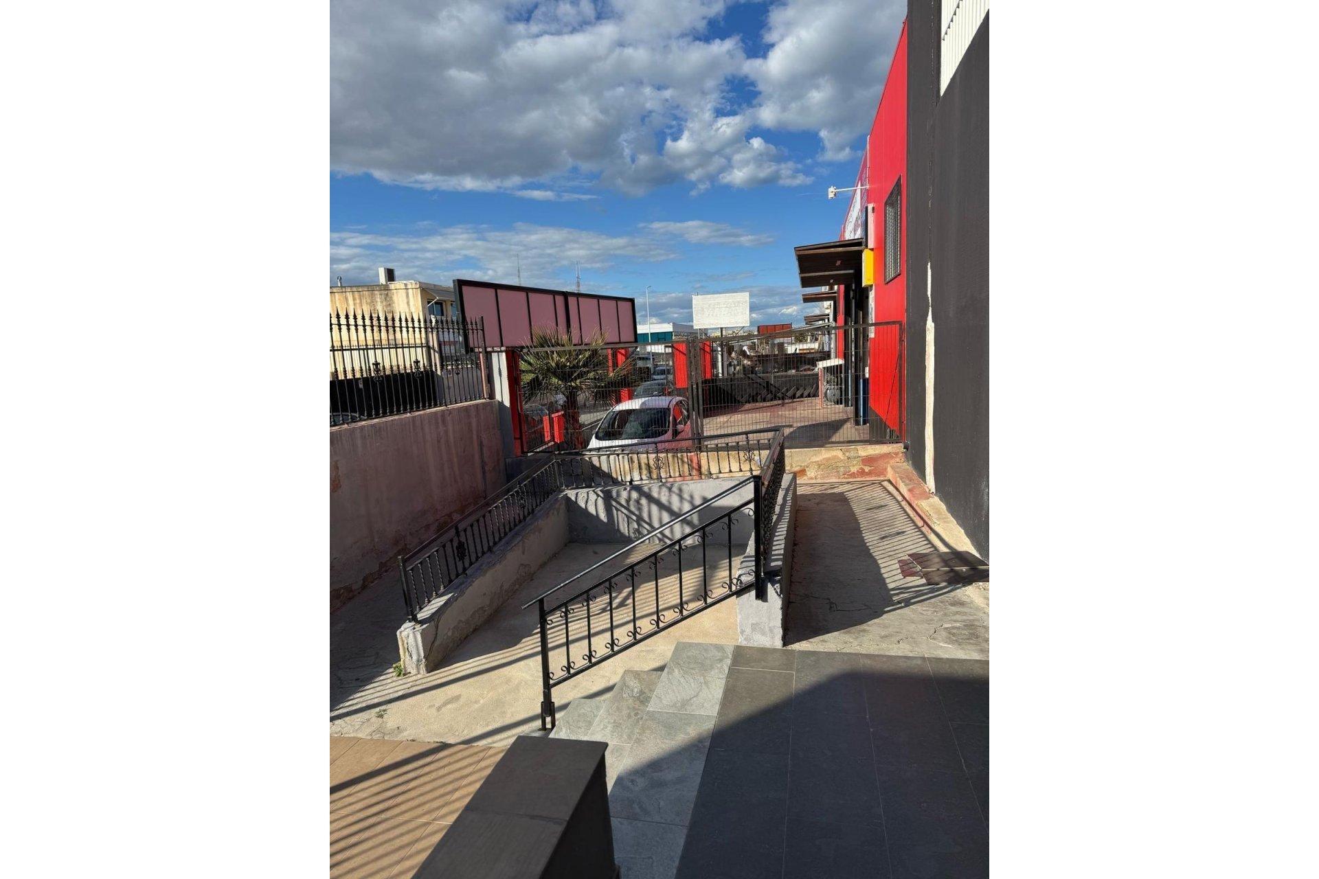 Reventa - Local comercial - Torrevieja - Playa de los Locos