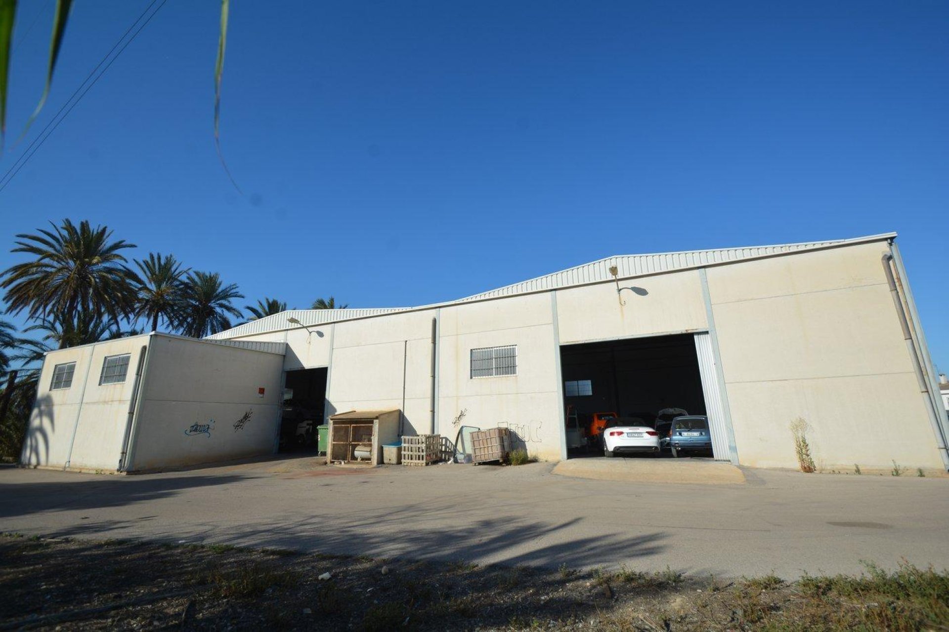 Reventa - Nave industrial - Orihuela - Correntías Bajas