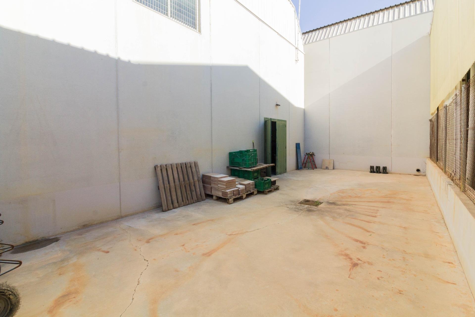 Reventa - Nave industrial - Orihuela - Montepinar-La Aparecida-Raiguero