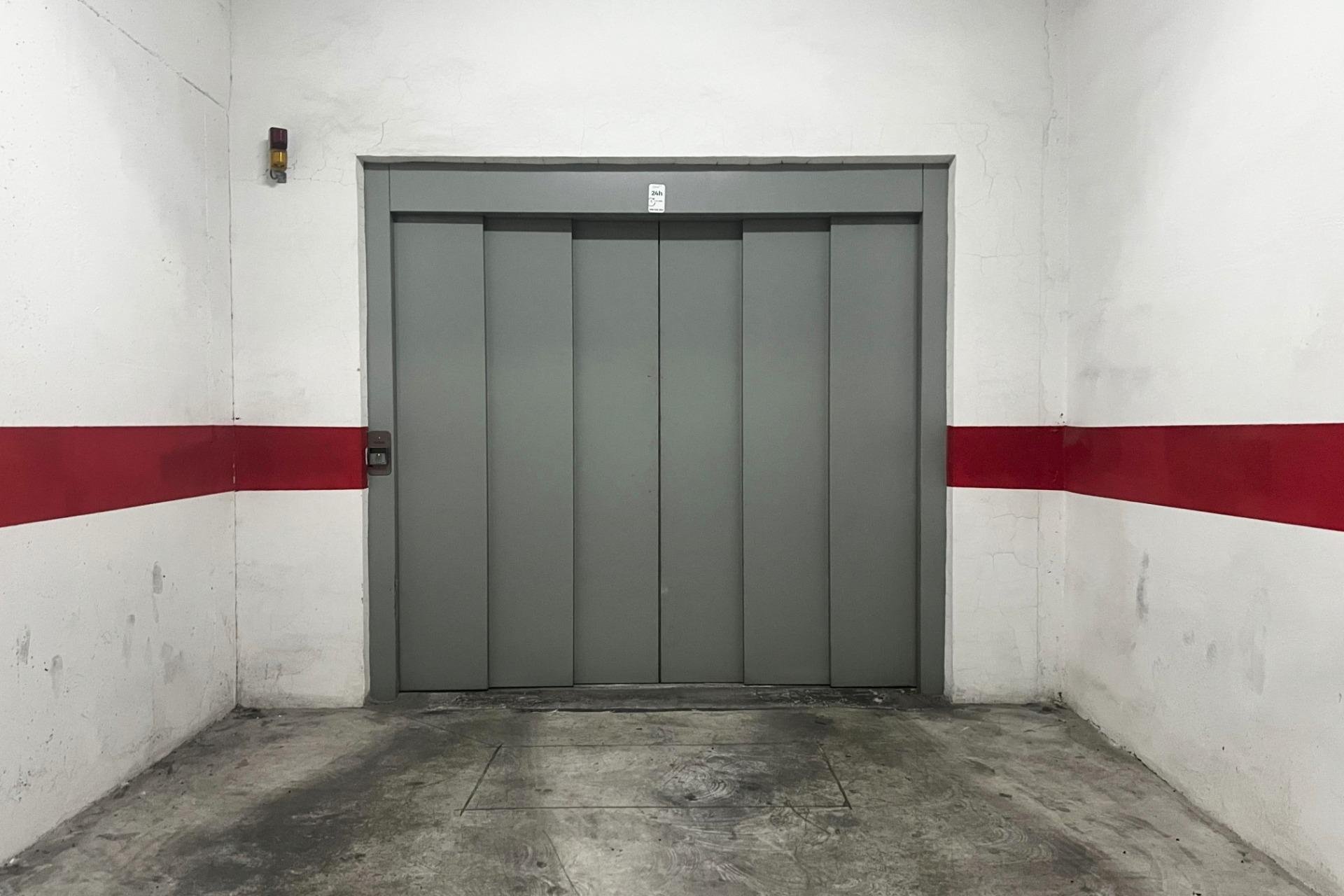 Reventa - Parking - Torrevieja - Playa del Cura