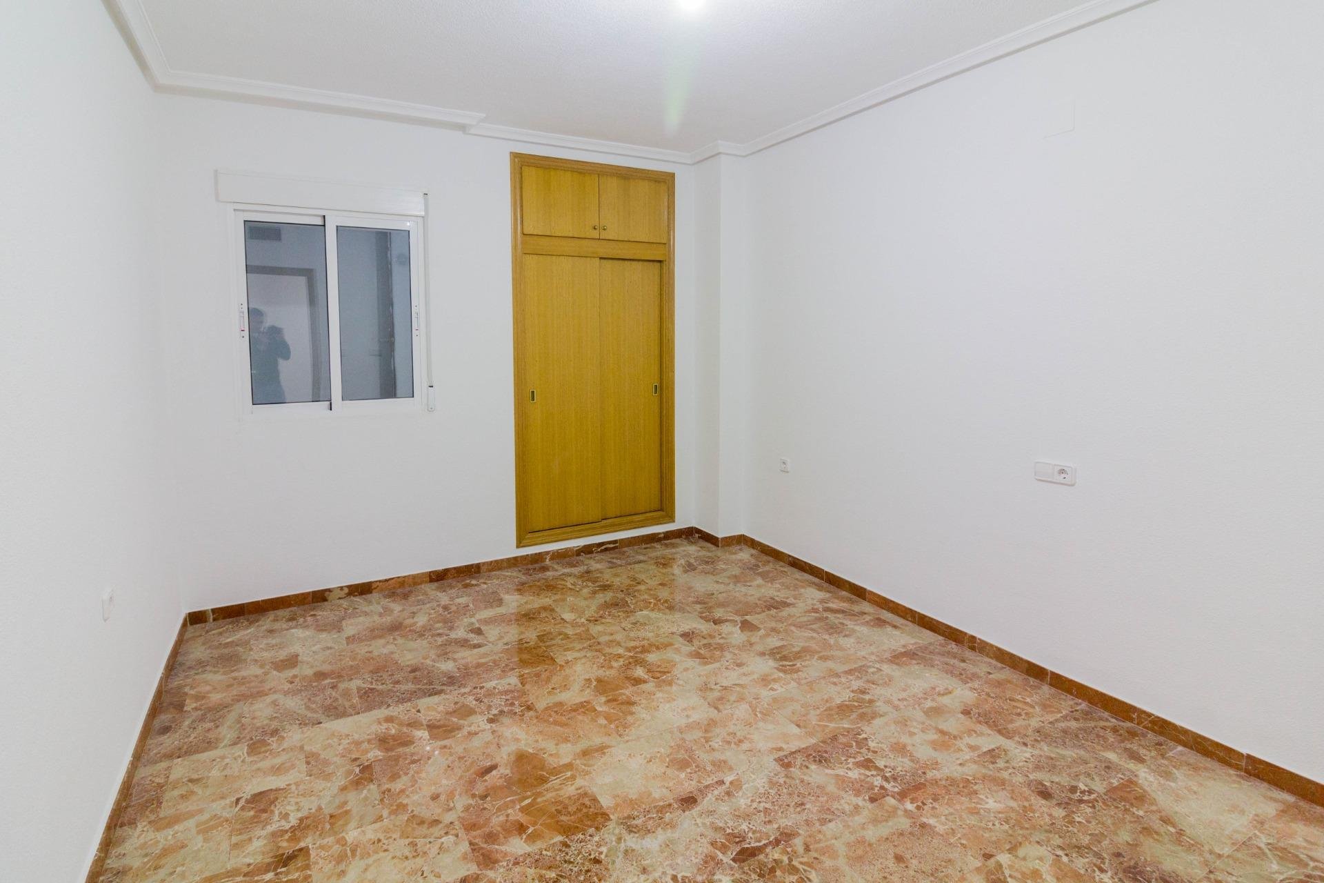 Reventa - Piso - Orihuela - Barrio de la Ocarasa