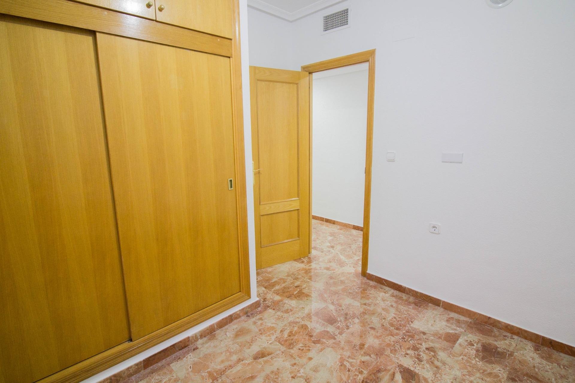 Reventa - Piso - Orihuela - Barrio de la Ocarasa