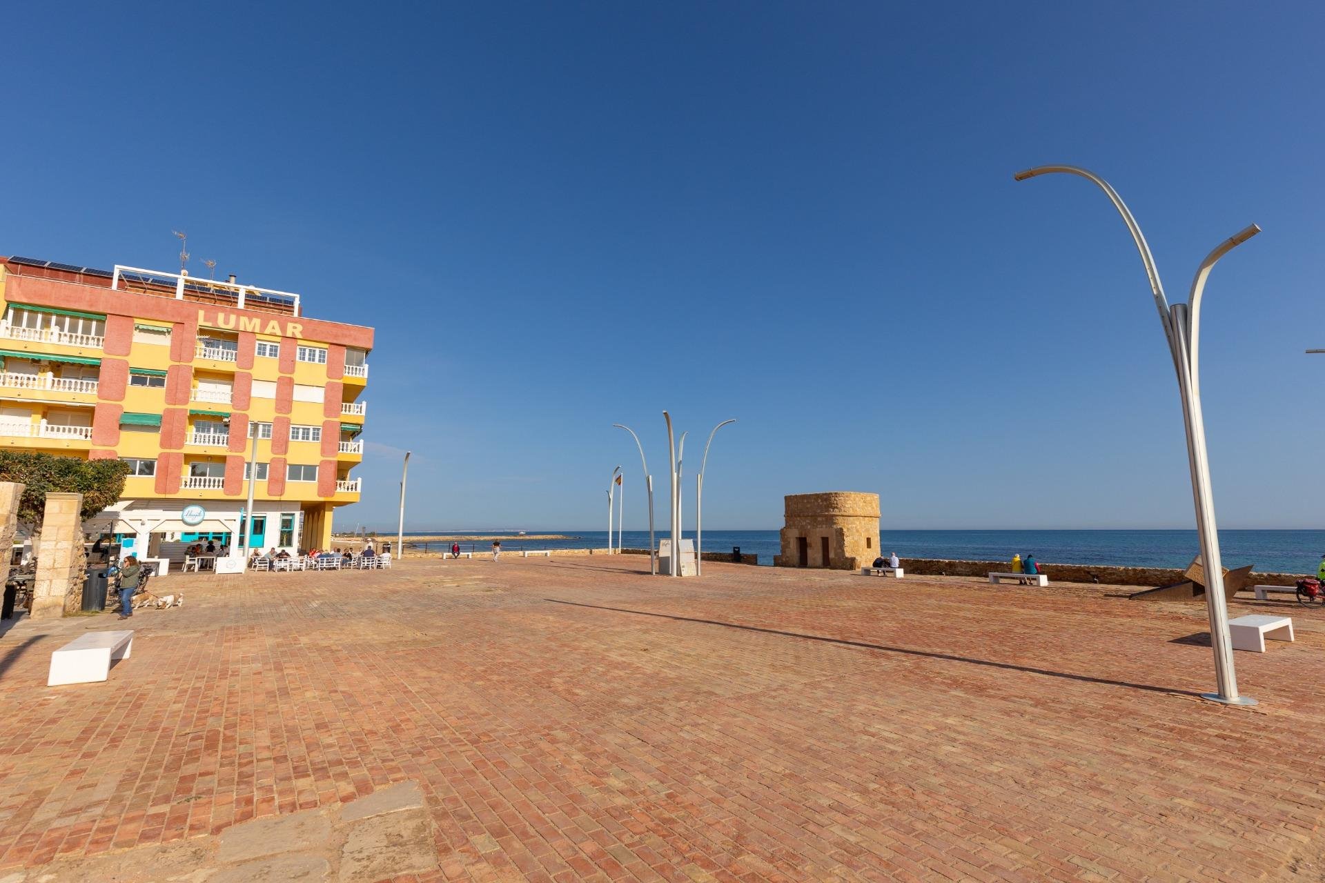 Reventa - Piso - Torrevieja - La Mata pueblo