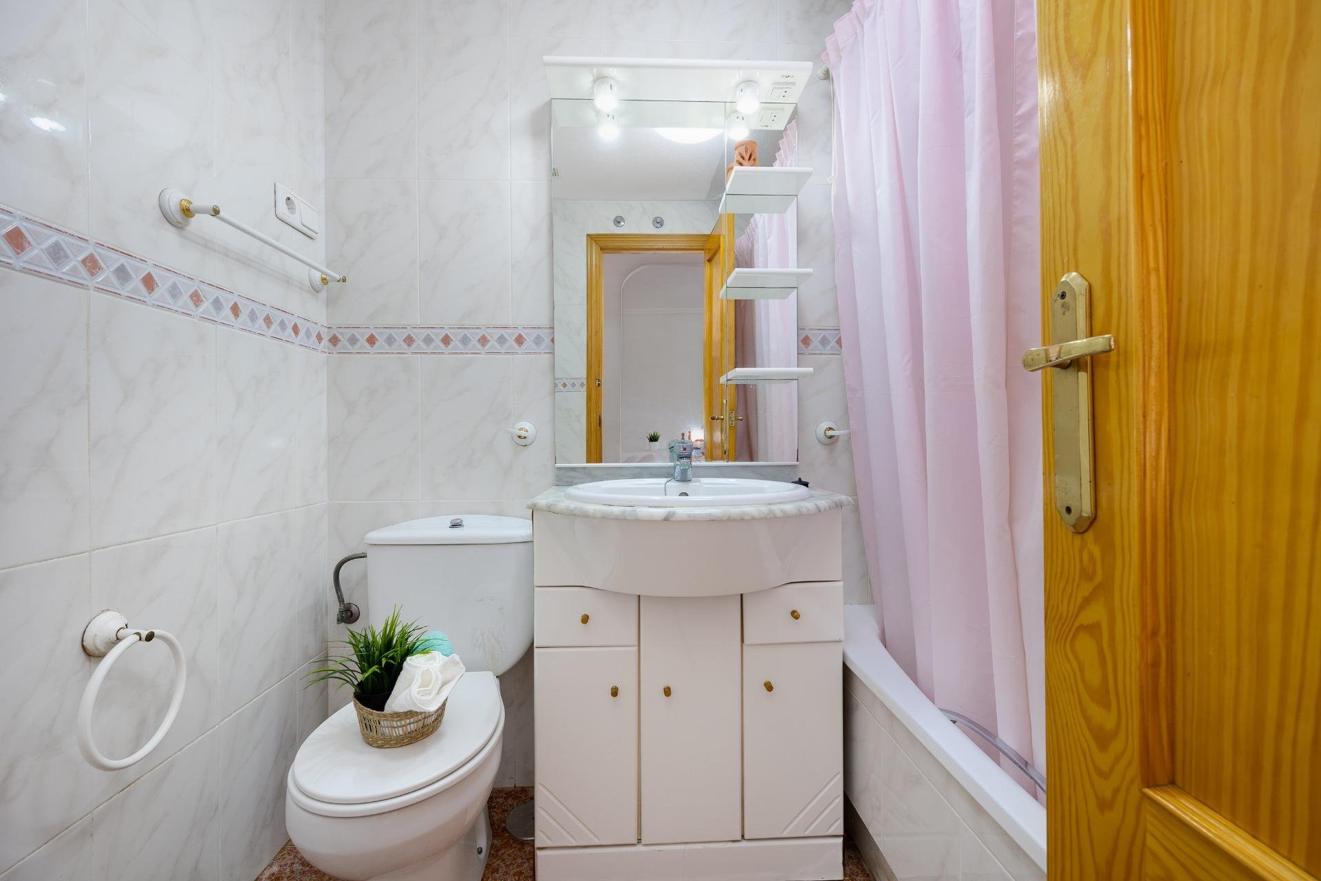 Reventa - Planta baja - Torrevieja - Playa de los Locos