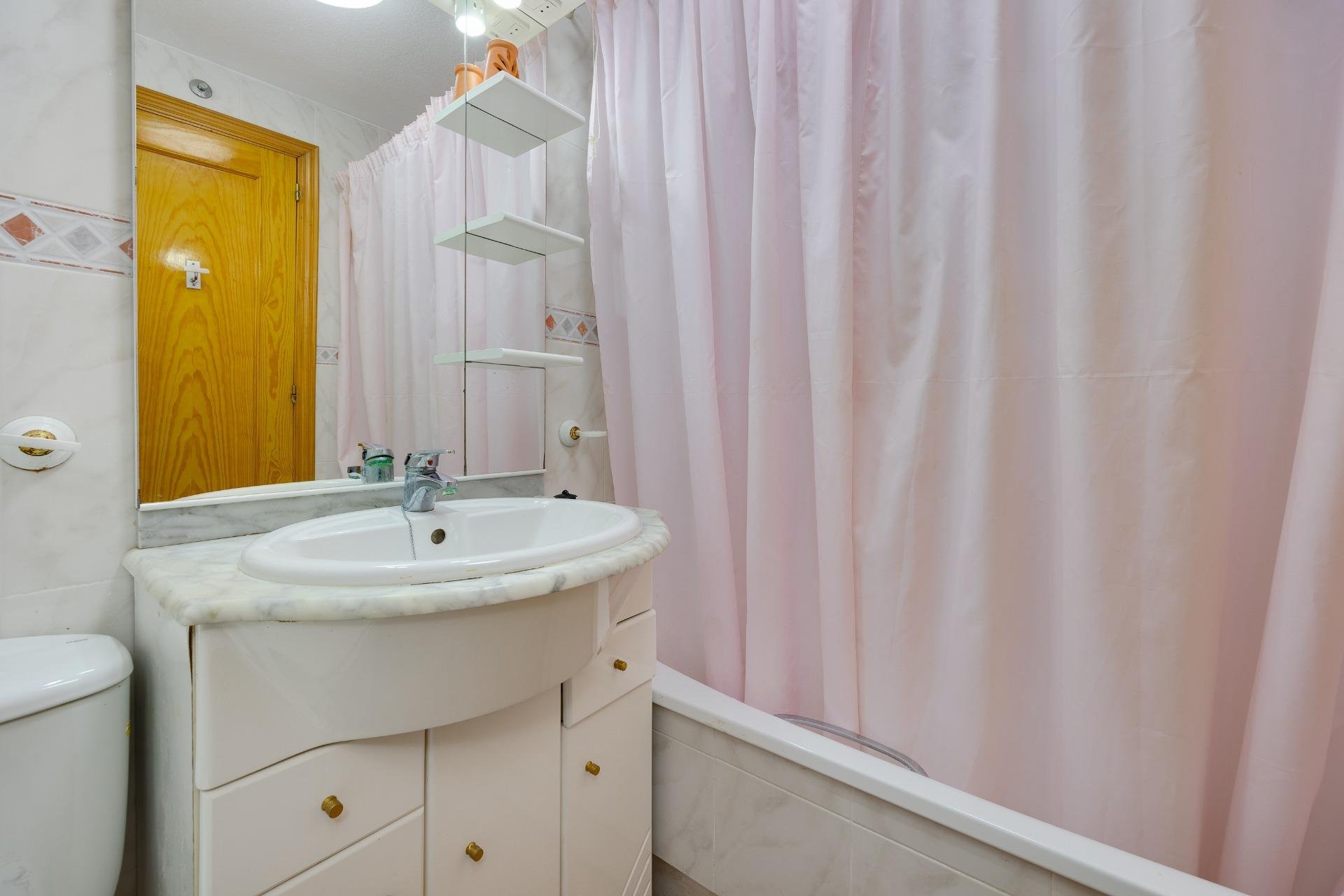 Reventa - Planta baja - Torrevieja - Playa de los Locos