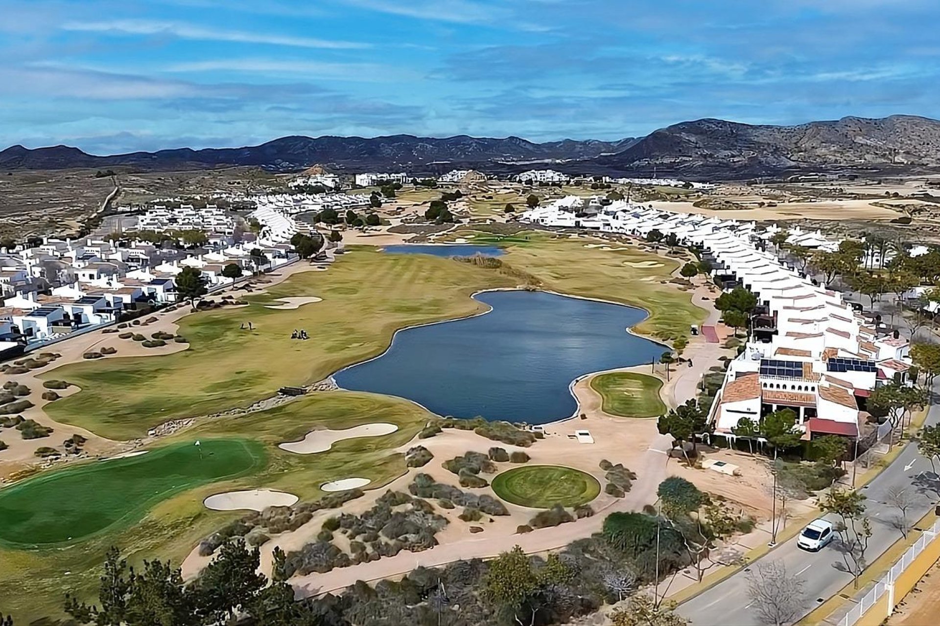 Reventa - Villa de Lujo - BAÑOS Y MENDIGO - EL VALLE GOLF RESORT