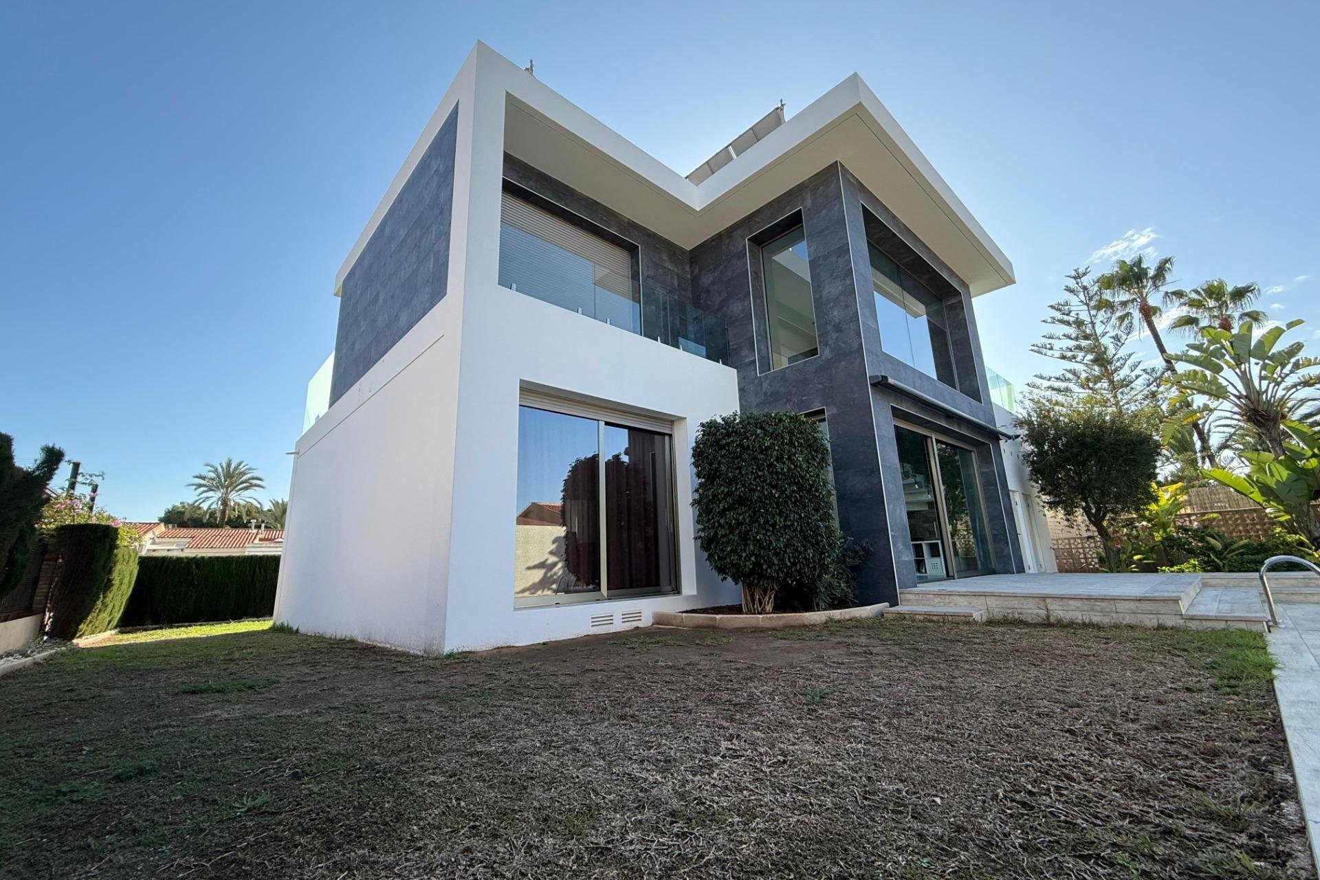 Reventa - Villa de Lujo - Torrevieja - Los Angeles