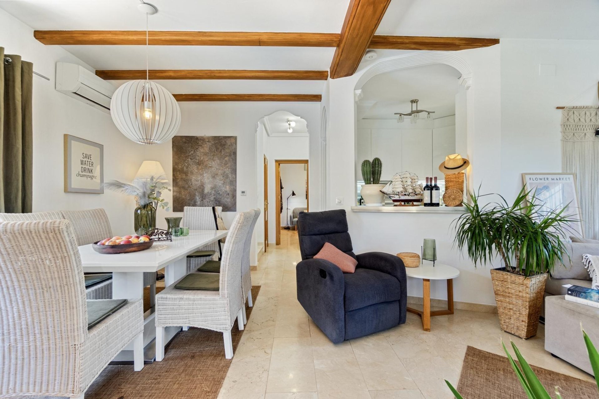 Reventa - Villa - San Miguel de Salinas - Ciudad de las comunicaciones