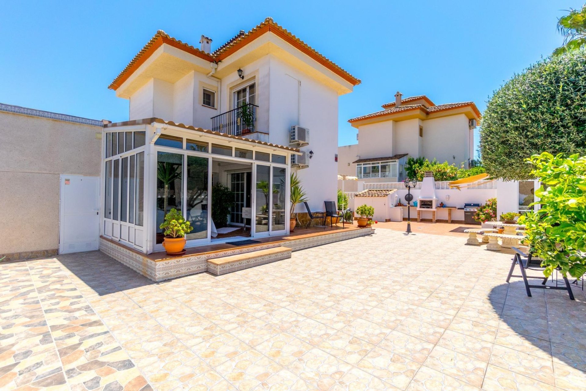 Reventa - Villa - San Miguel de Salinas - Ciudad de las comunicaciones