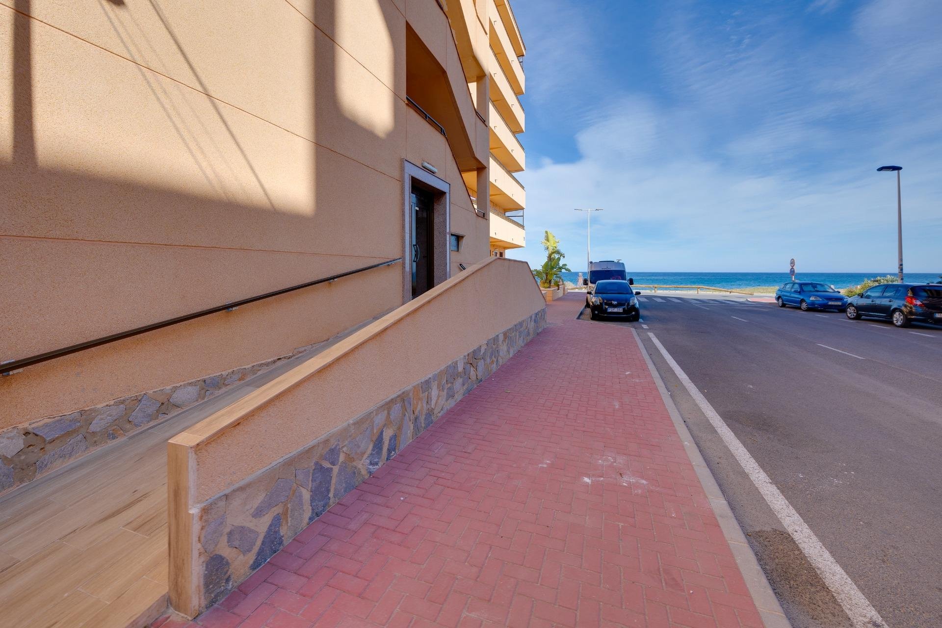 Revente - Apartamento - Torrevieja - Cabo cervera