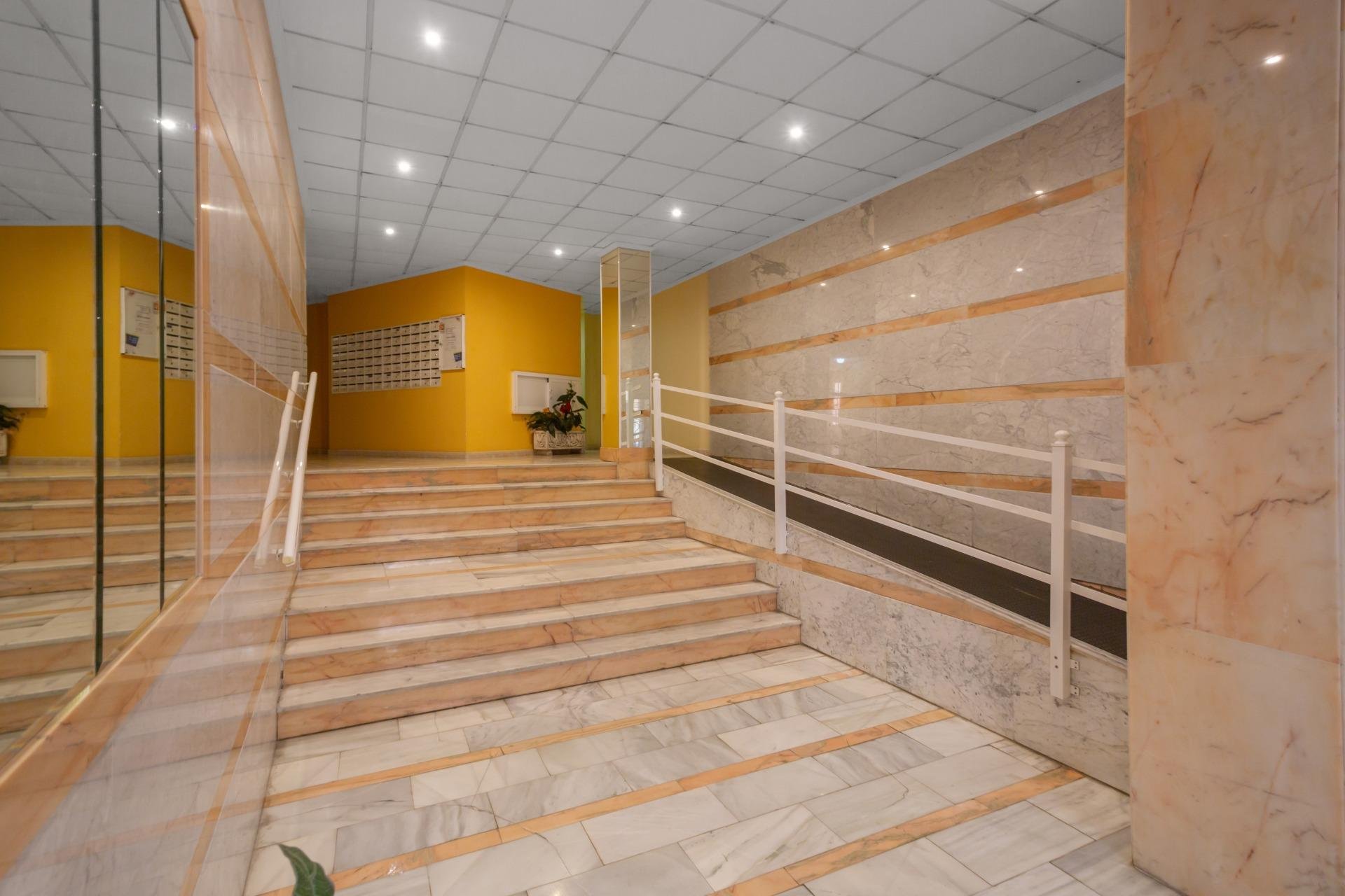 Revente - Apartamento - Torrevieja - Centro